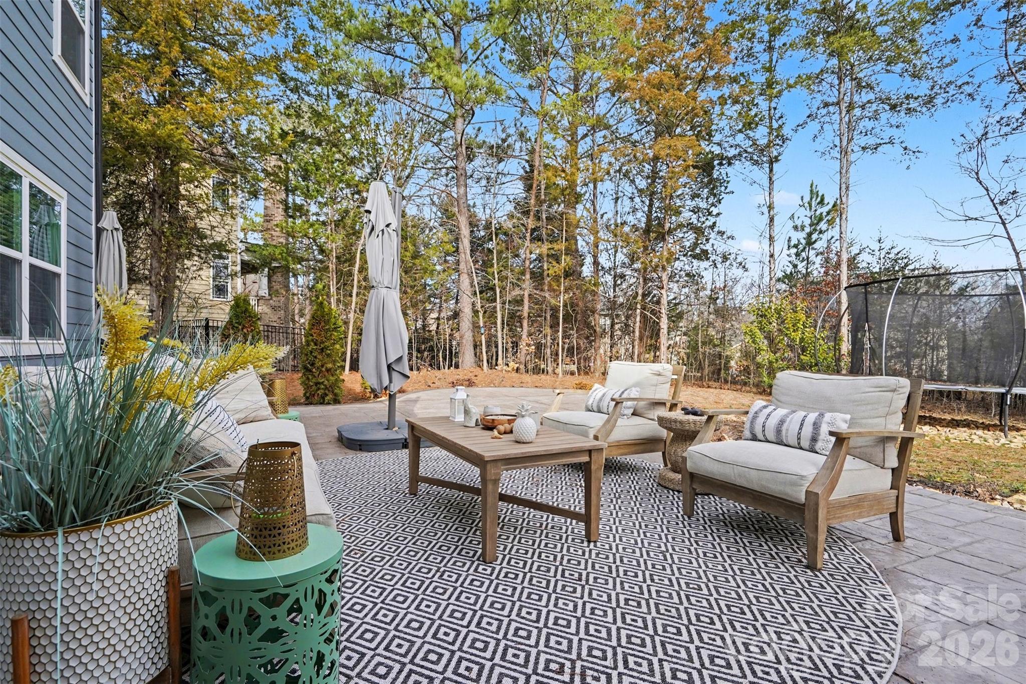 4700 Trostan Turn None