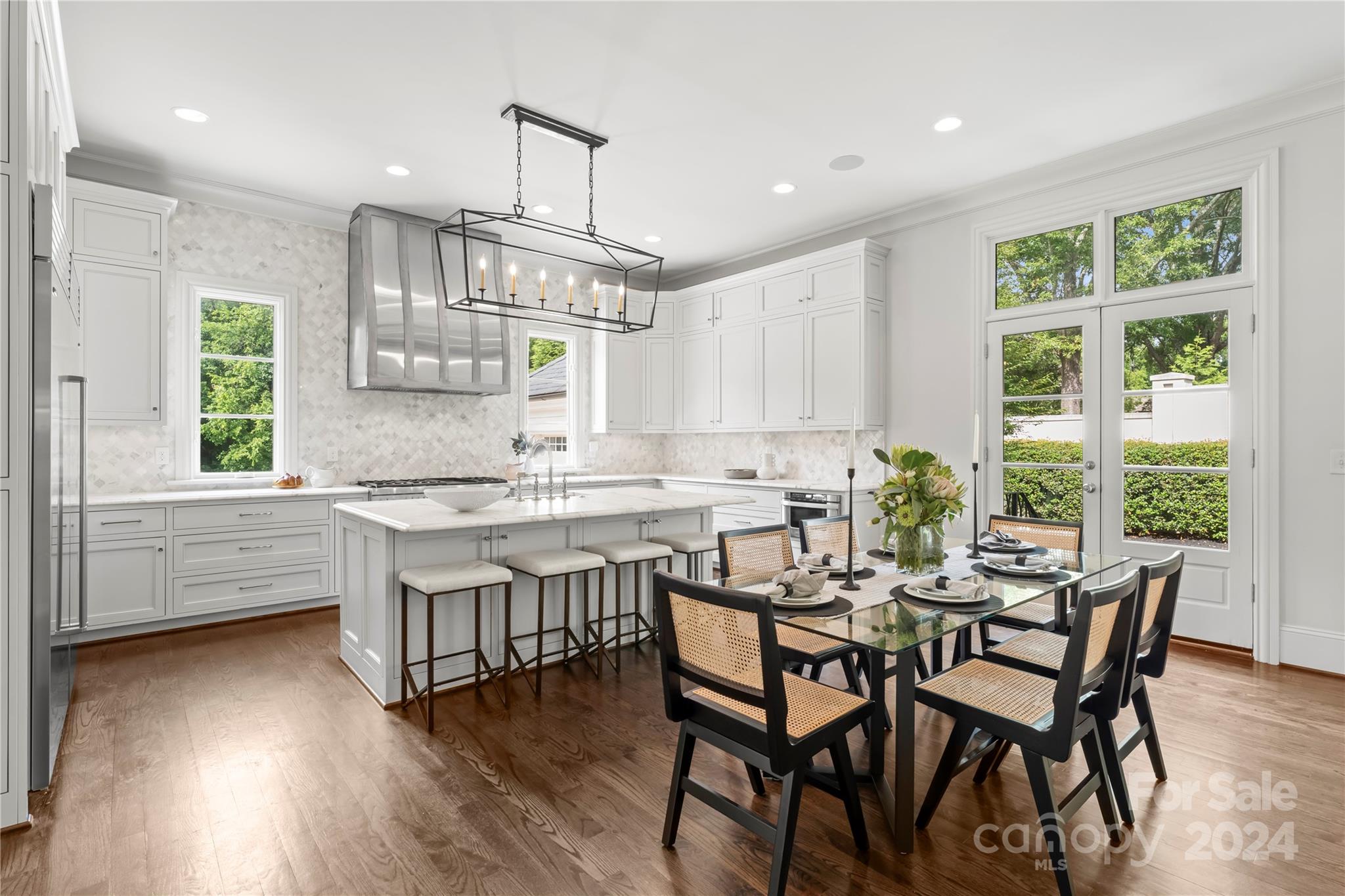 Seven Eagles - Residential