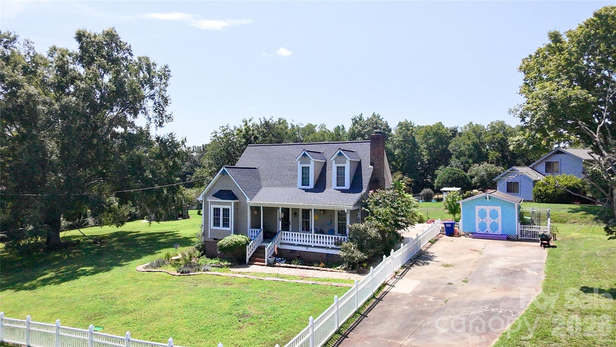 1070 W River Run