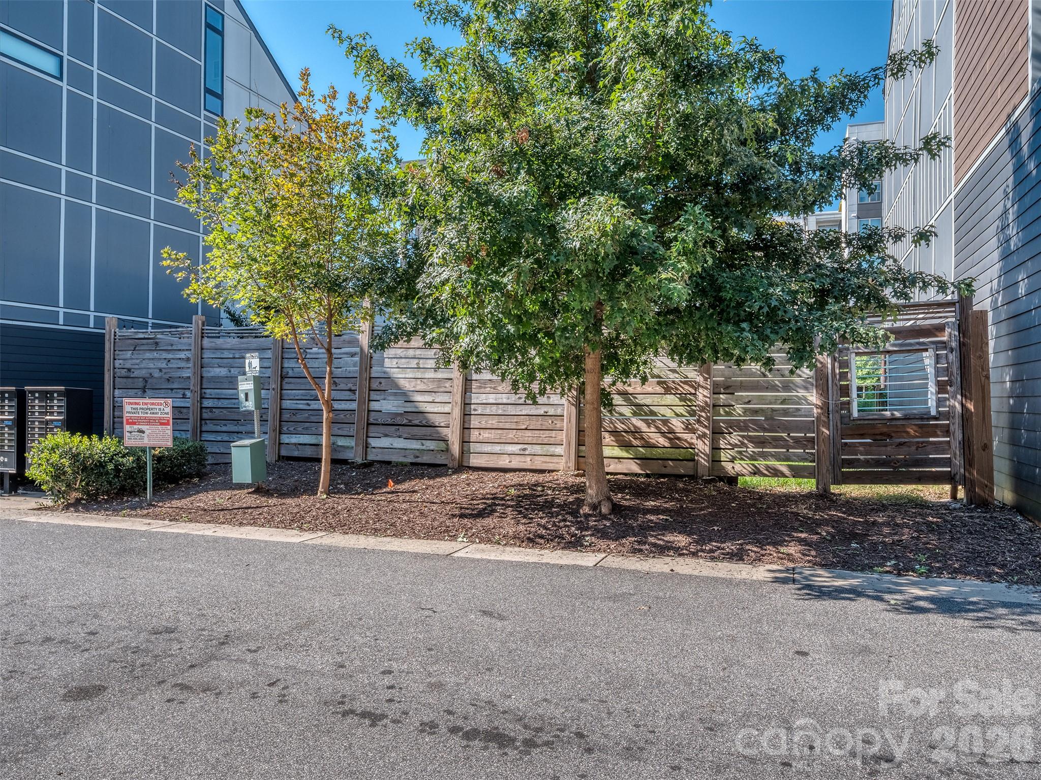 1212 Minter Place