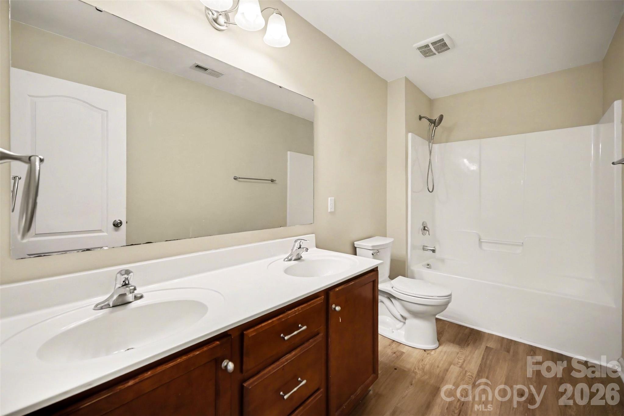 Creekshire Village - Residential