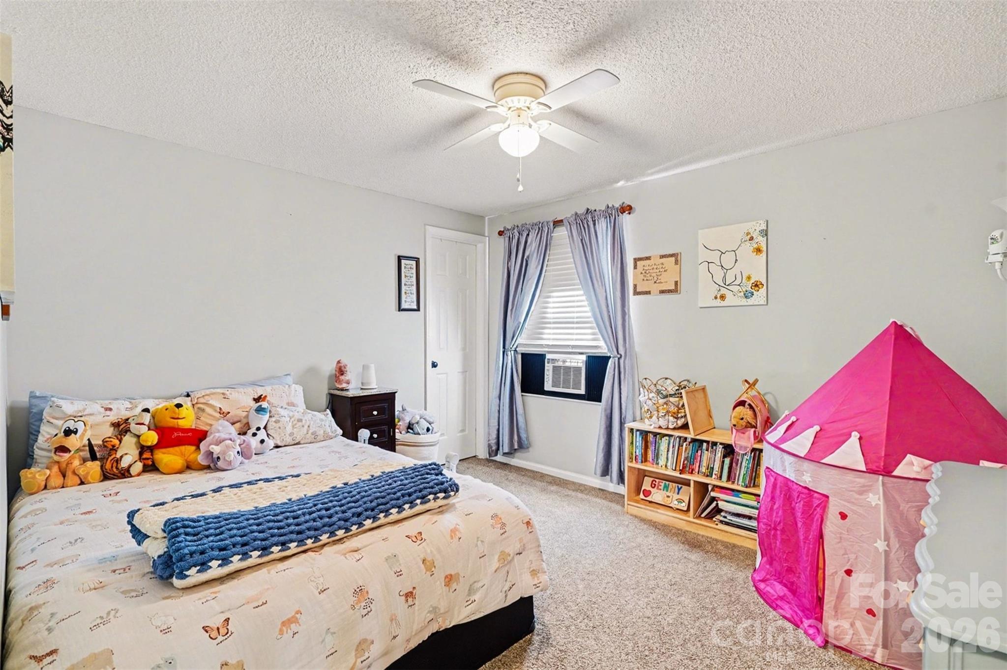 Woodside Falls - Residential