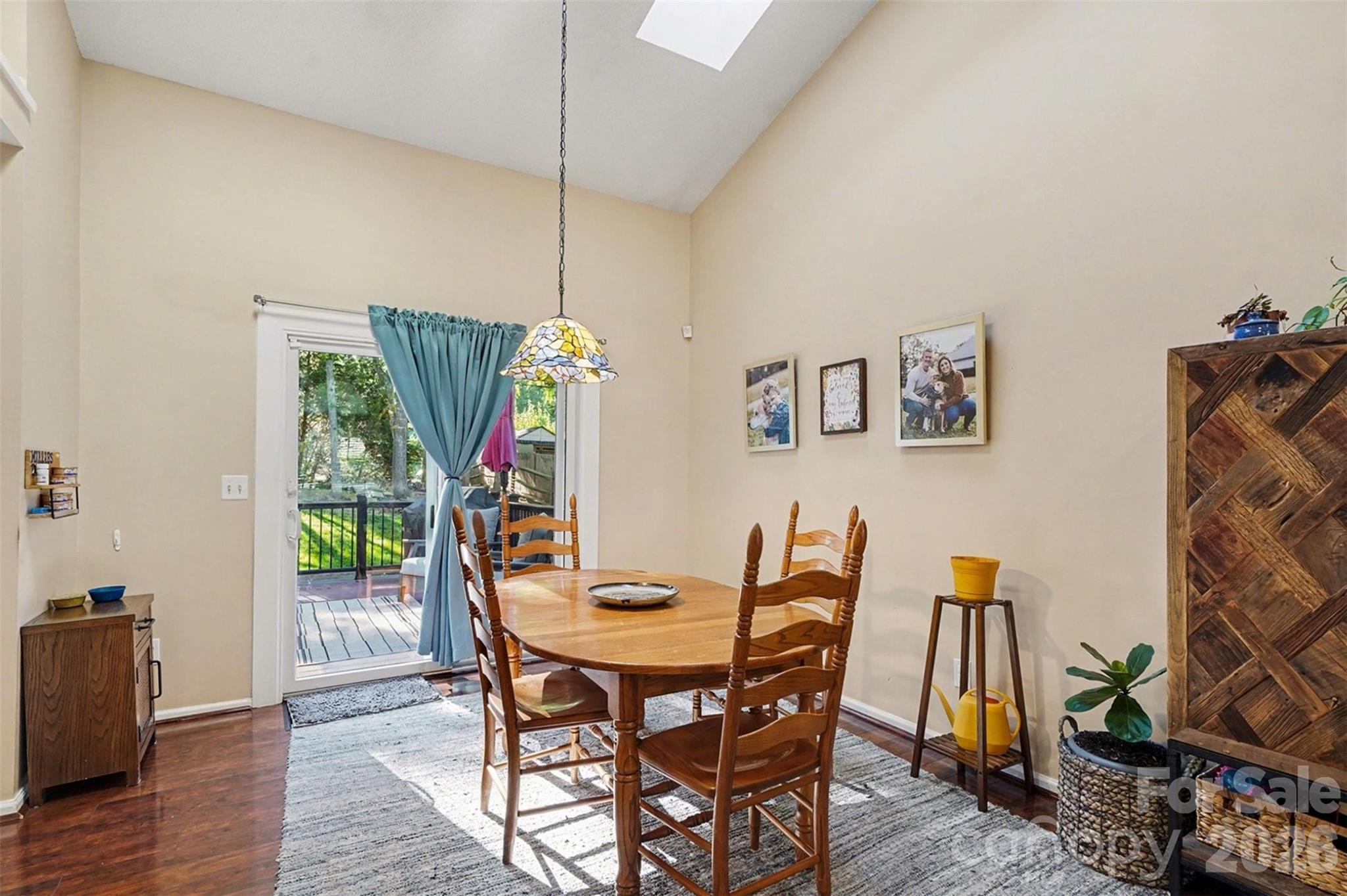 Woodside Falls - Residential