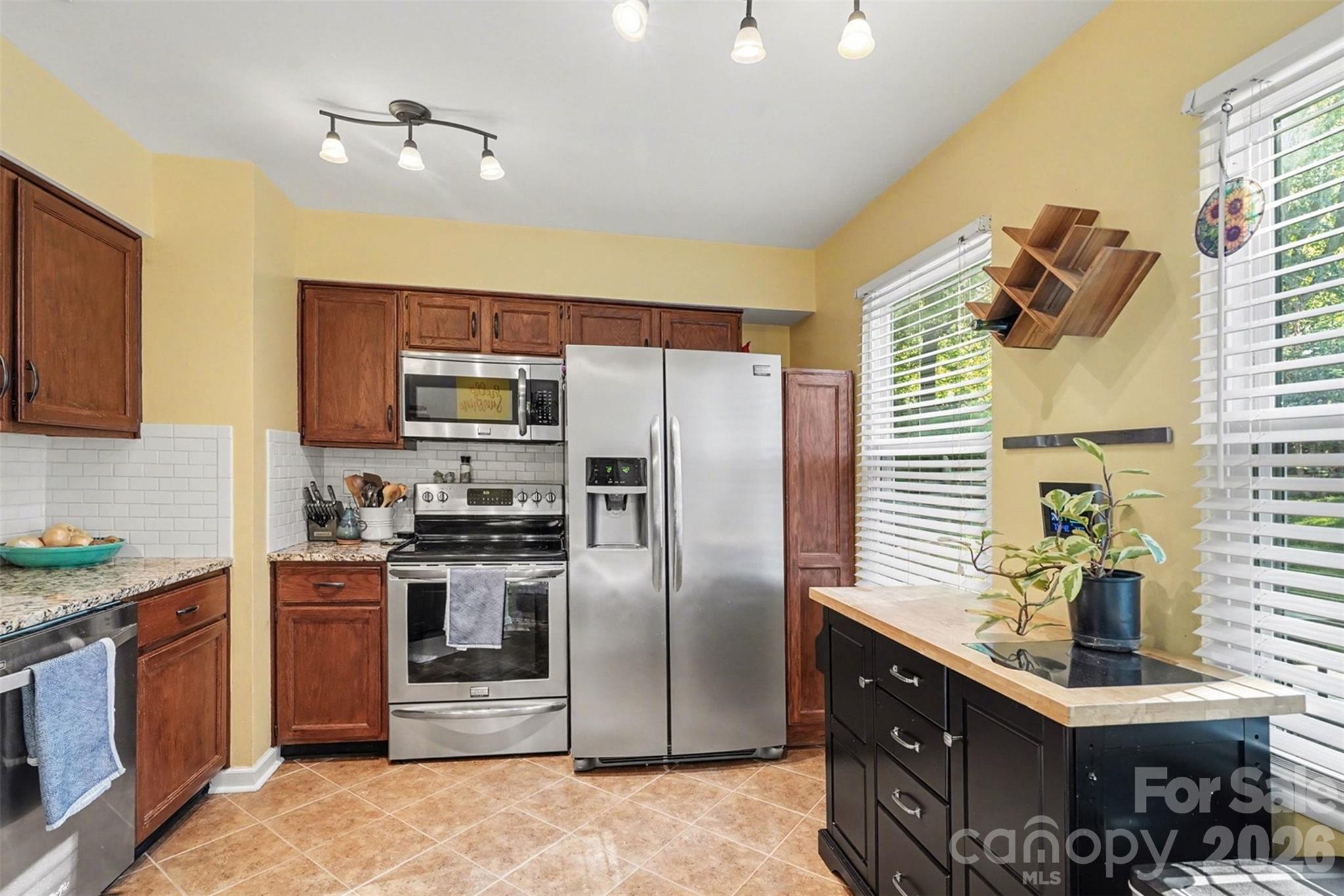 Woodside Falls - Residential