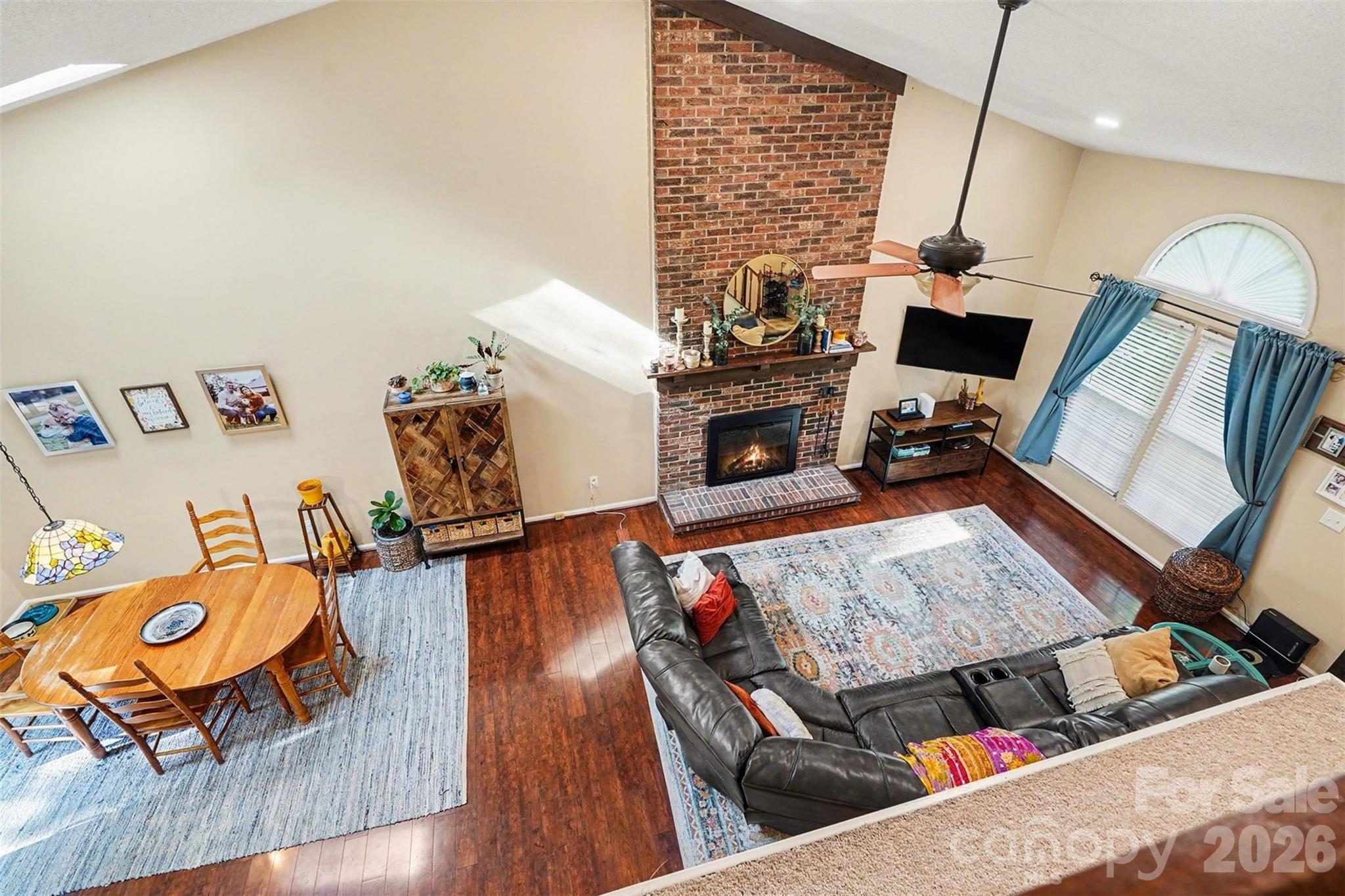 Woodside Falls - Residential