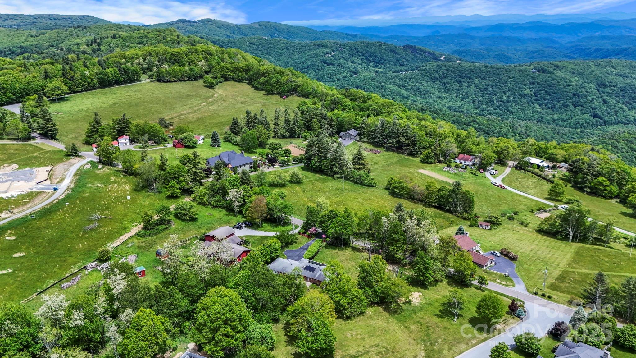 1925 Green Hill Road