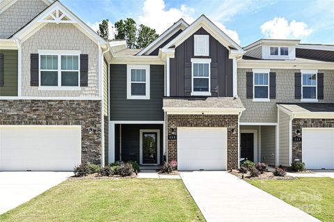 Photo of 348 Abington Street, Matthews, NC 28104 (MLS # 4298205)