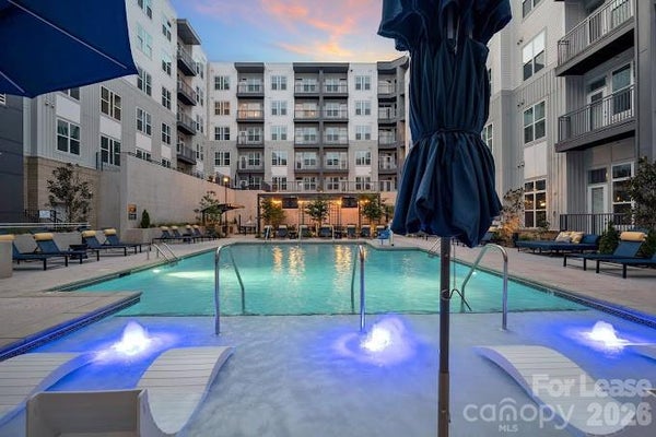 2020 W MOREHEAD ST, CHARLOTTE, NC 28208 - Image fb2b06b60f85c6ec4e57724357e21f3b/773790576