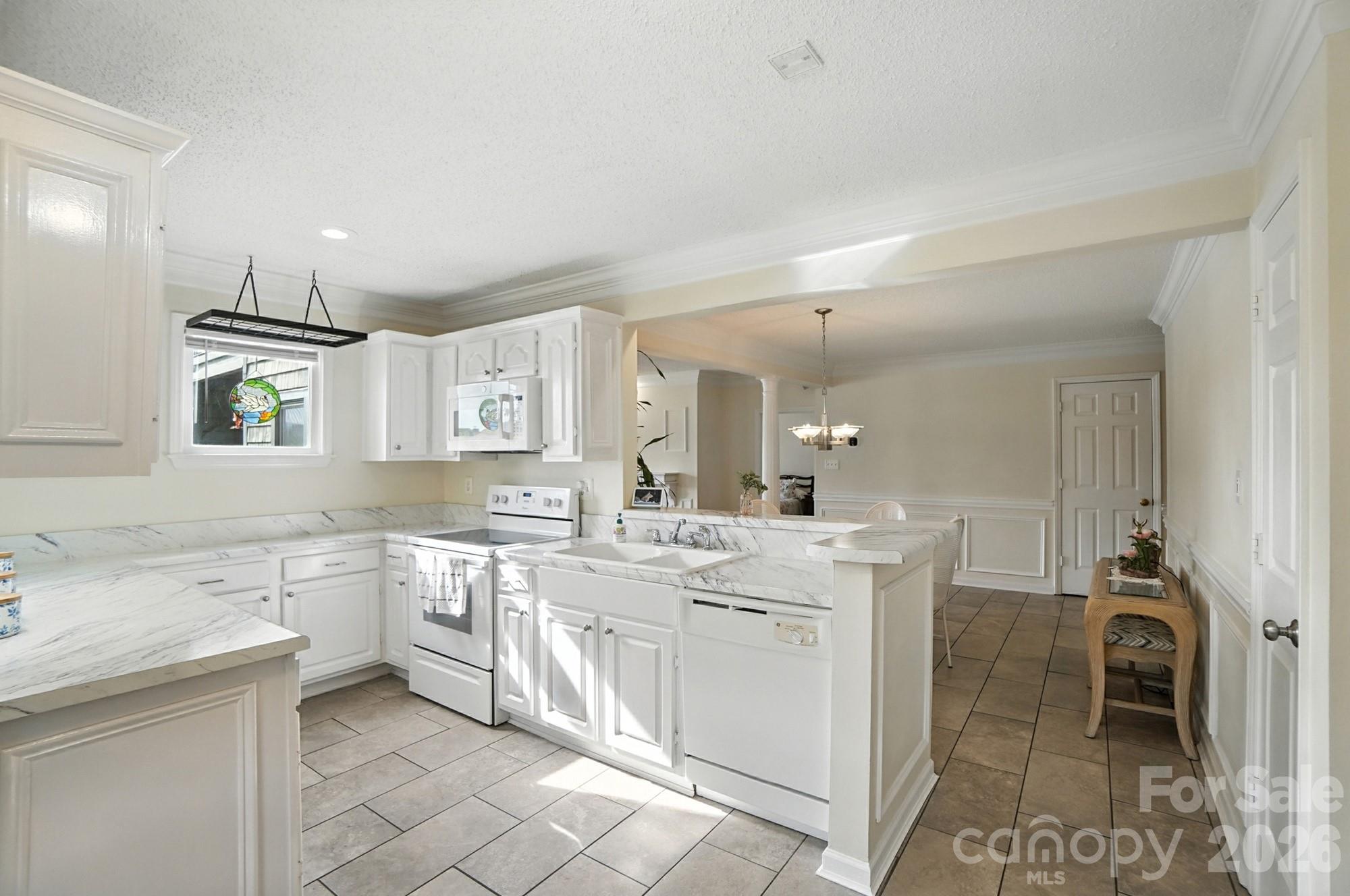 Lakeshore Village - Residential