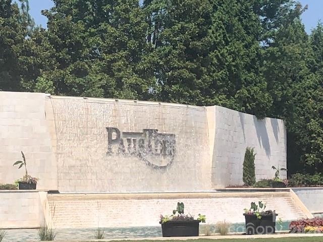 The Palisades - Residential