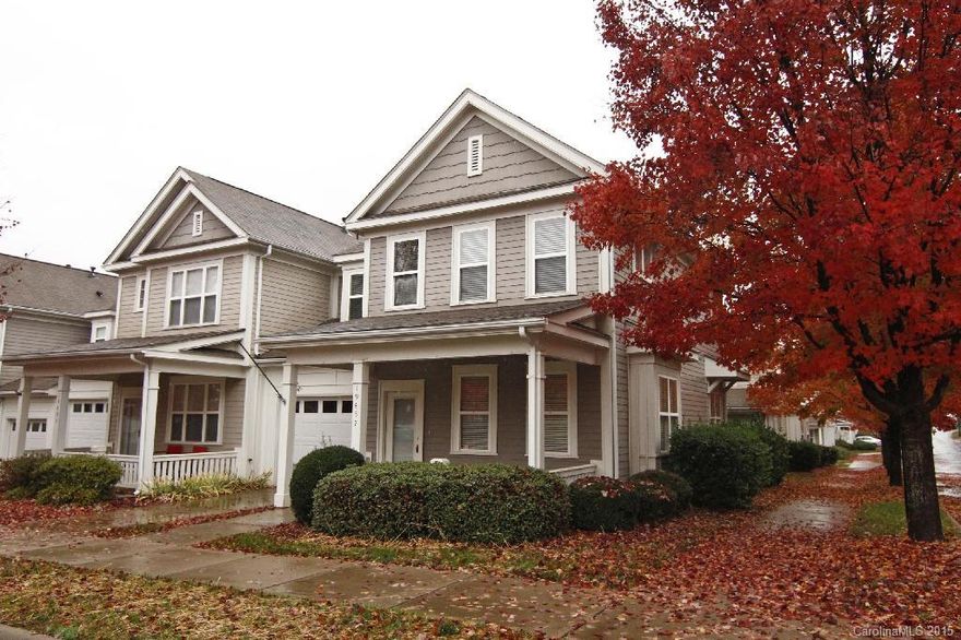 Beautiful end-unit town home w/1-car garage in lakefront community! Floor plan includes gorgeous formal dining framed by columns, living w/fireplace and TV niche, kitchen open to breakfast nook. Sliding doors open to enclosed patio. All 3 bedrooms and laundry up. Master has walk-in closet, bath w/dual sink vanity, garden tub and shower. Water, trash service and lawn care included, along w/access to community pool, tennis, common areas and lake access.