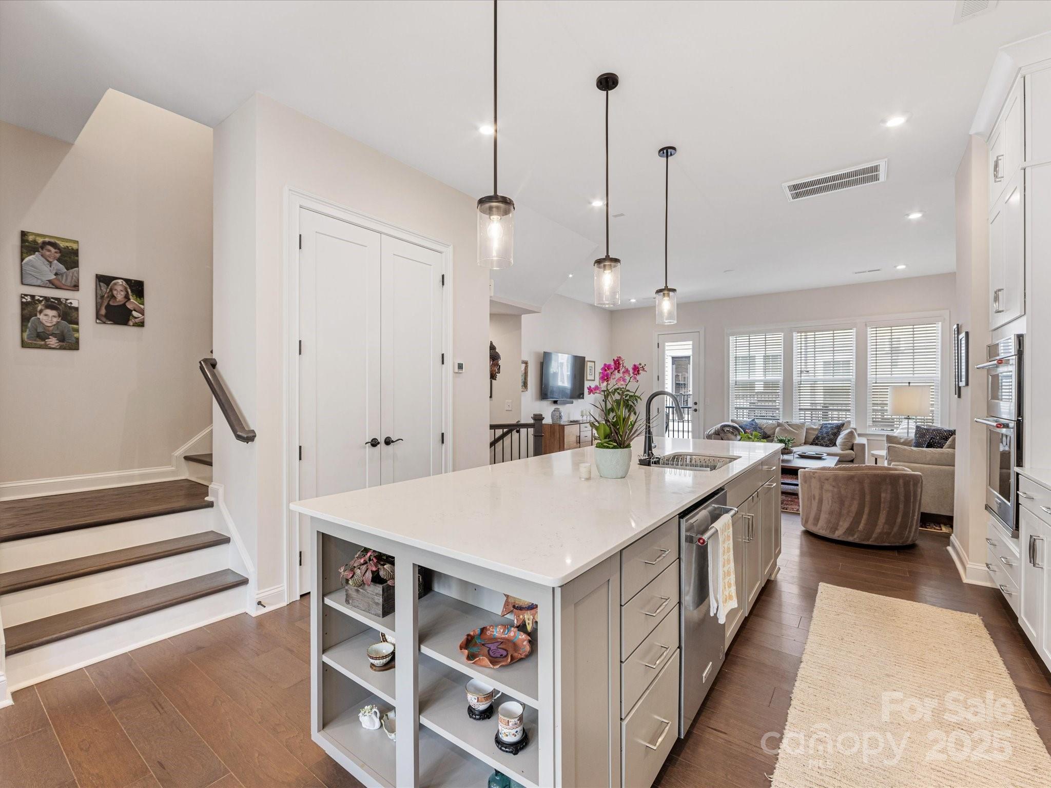 Elizabeth - Residential