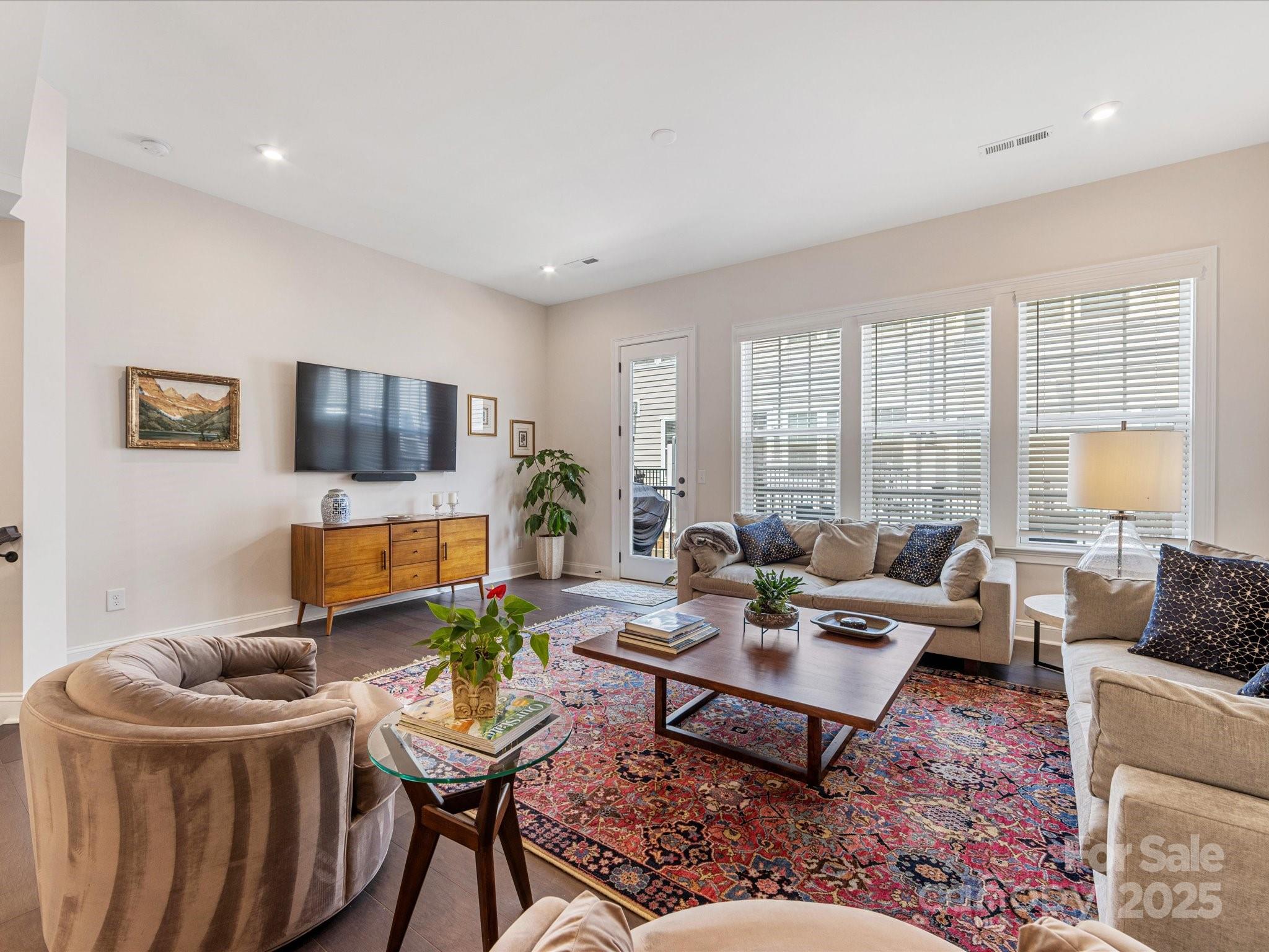 Elizabeth - Residential