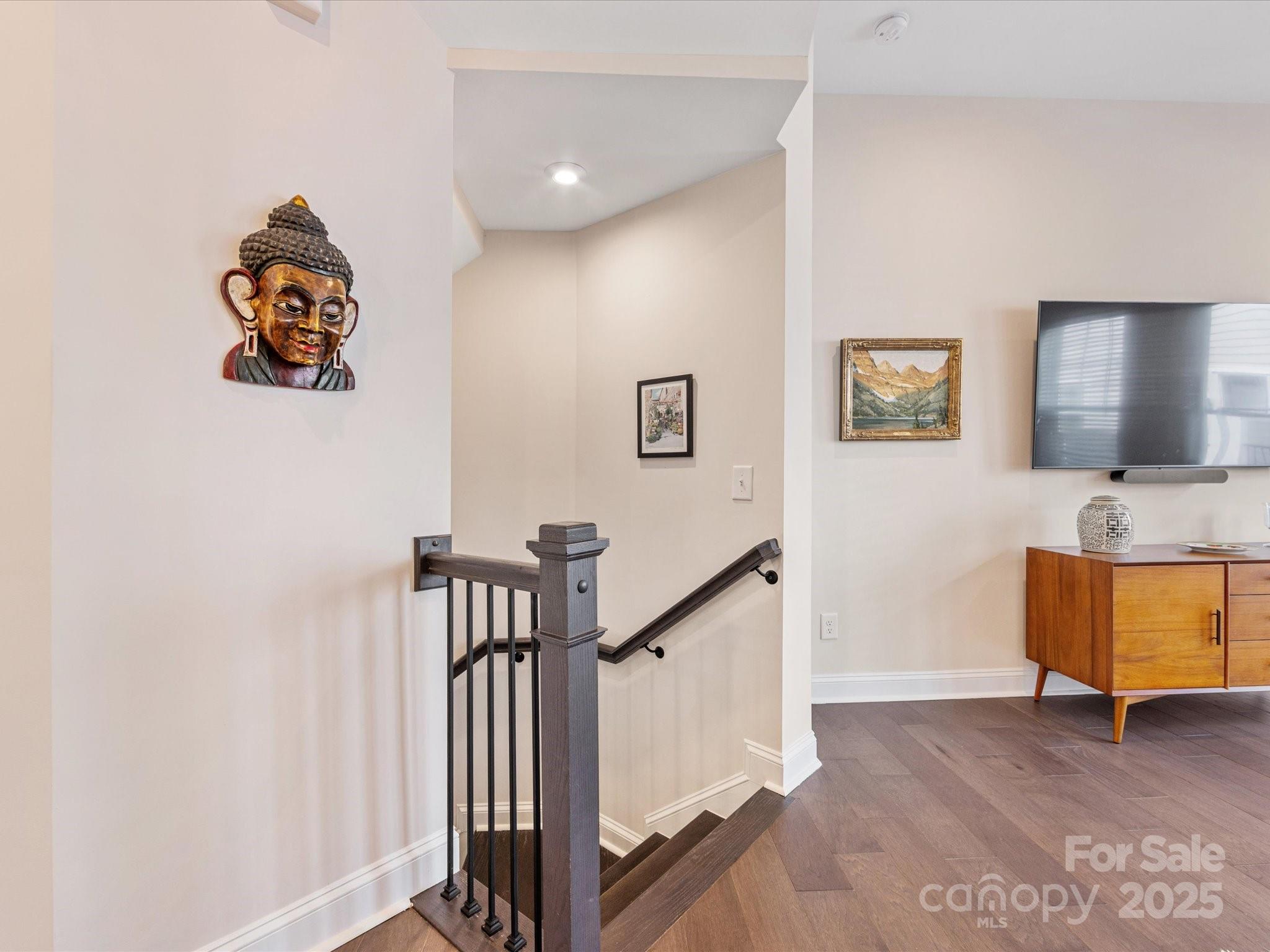 Elizabeth - Residential