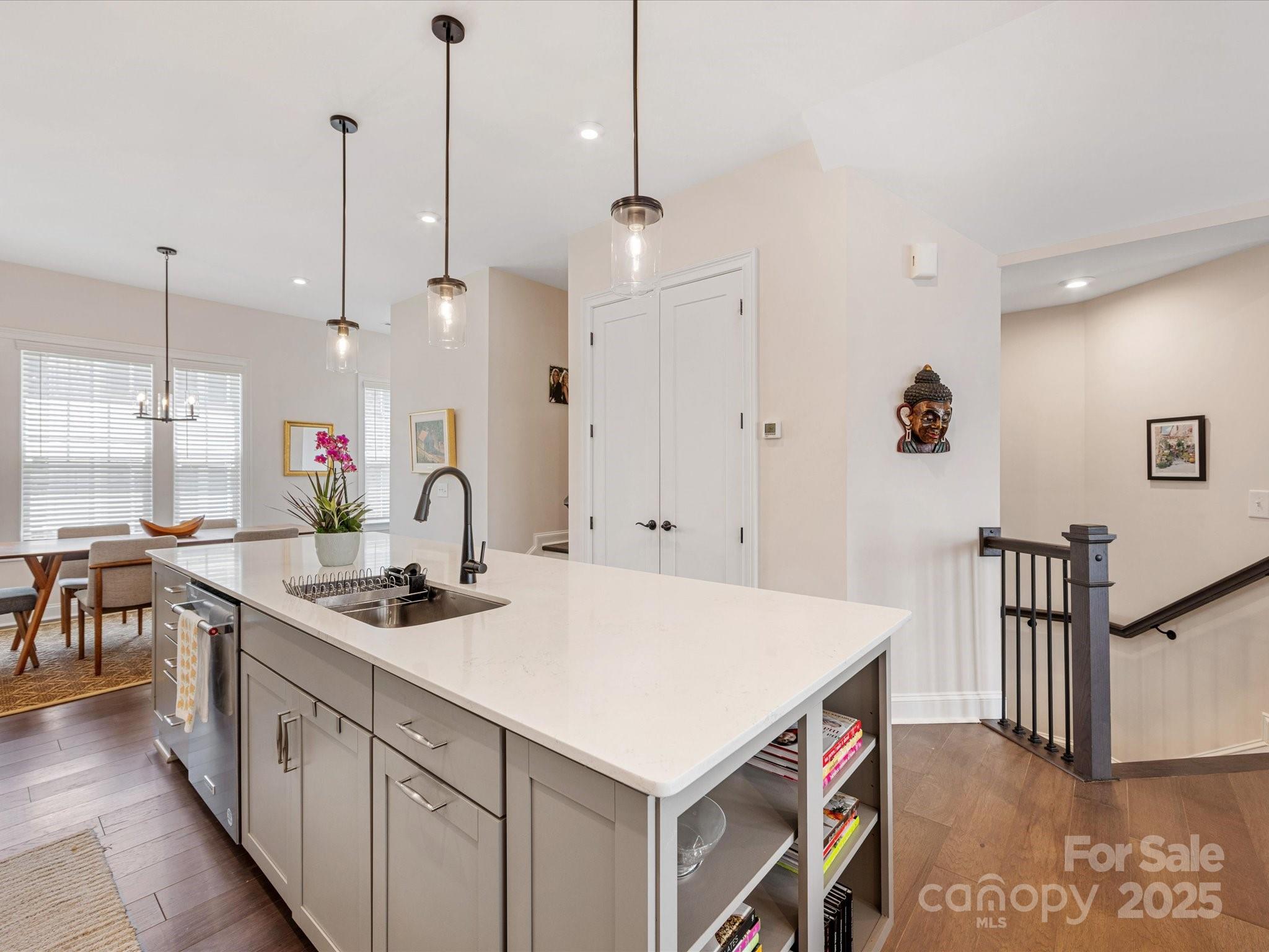 Elizabeth - Residential