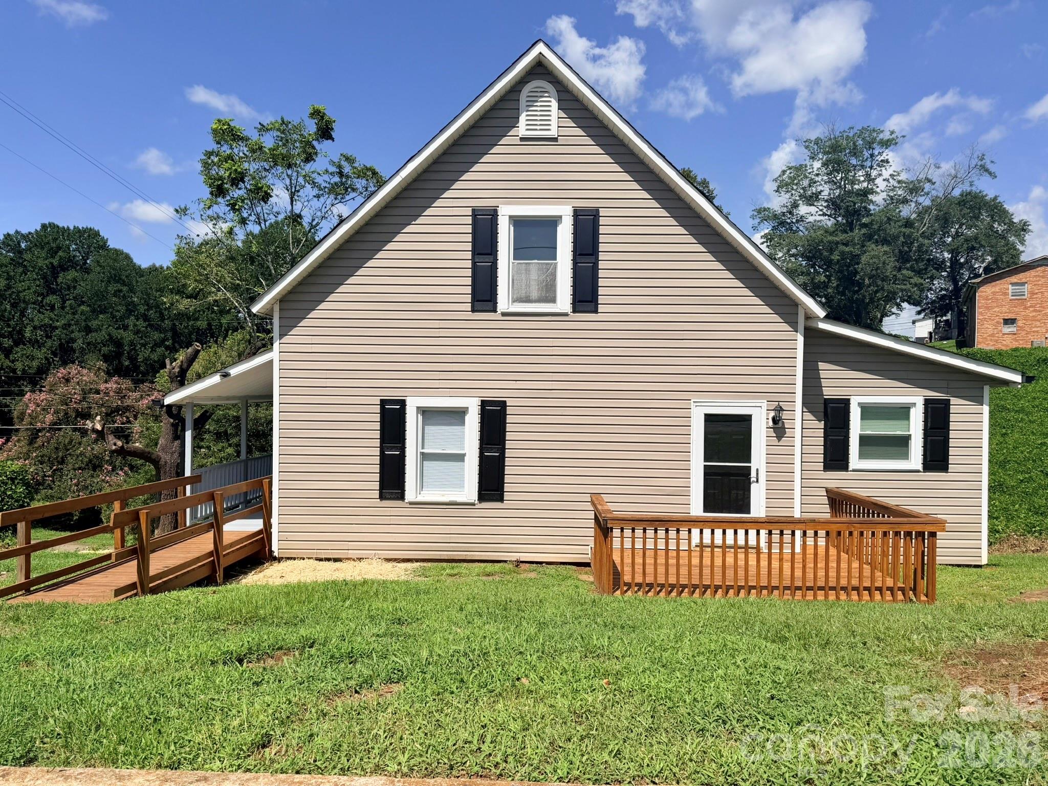 301 Magnolia Street