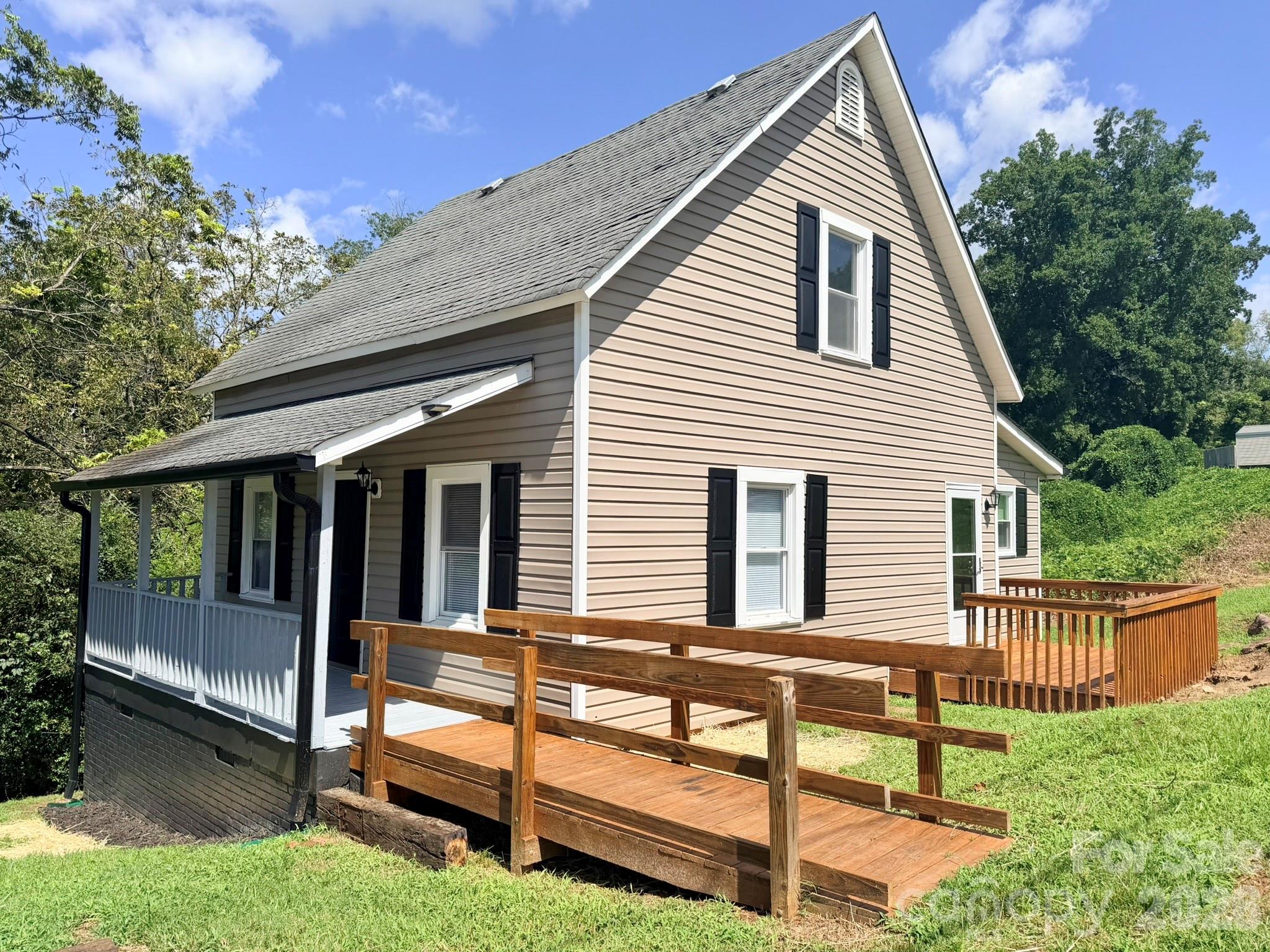 301 Magnolia Street