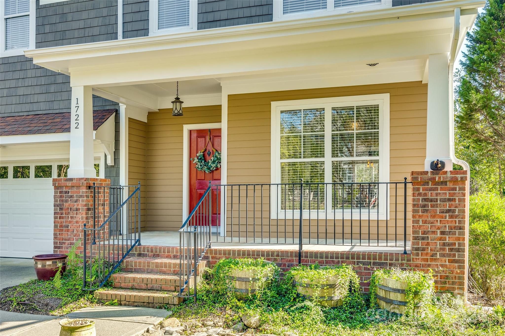 Lake Shore - Residential