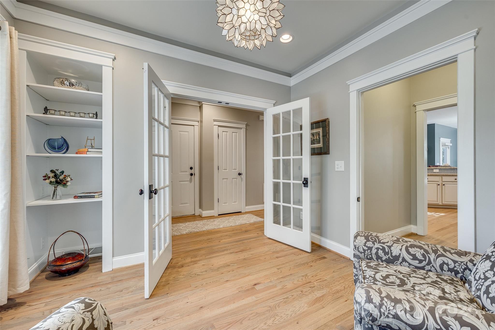 Lake Shore - Residential