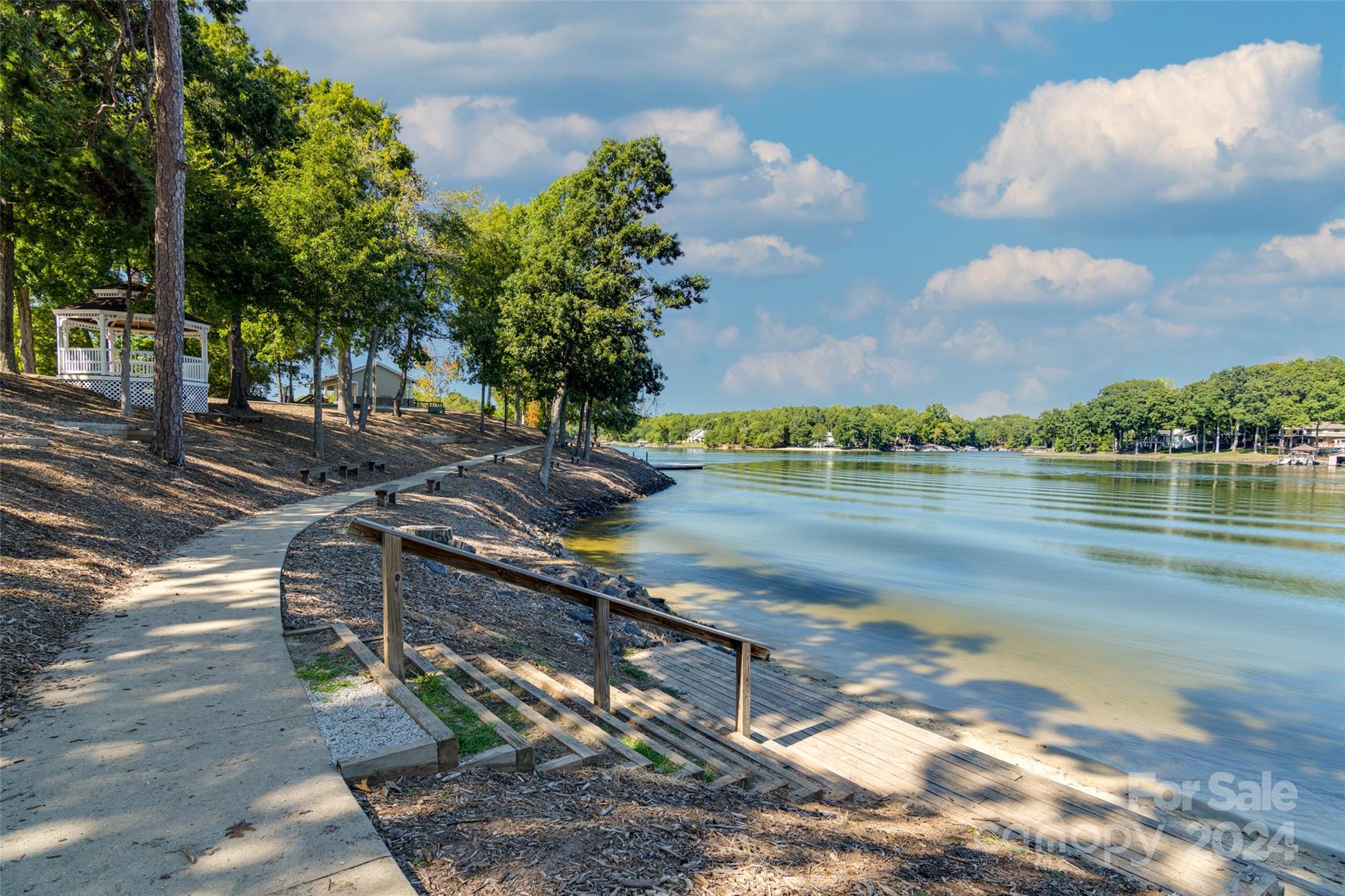 Lake Shore - Residential