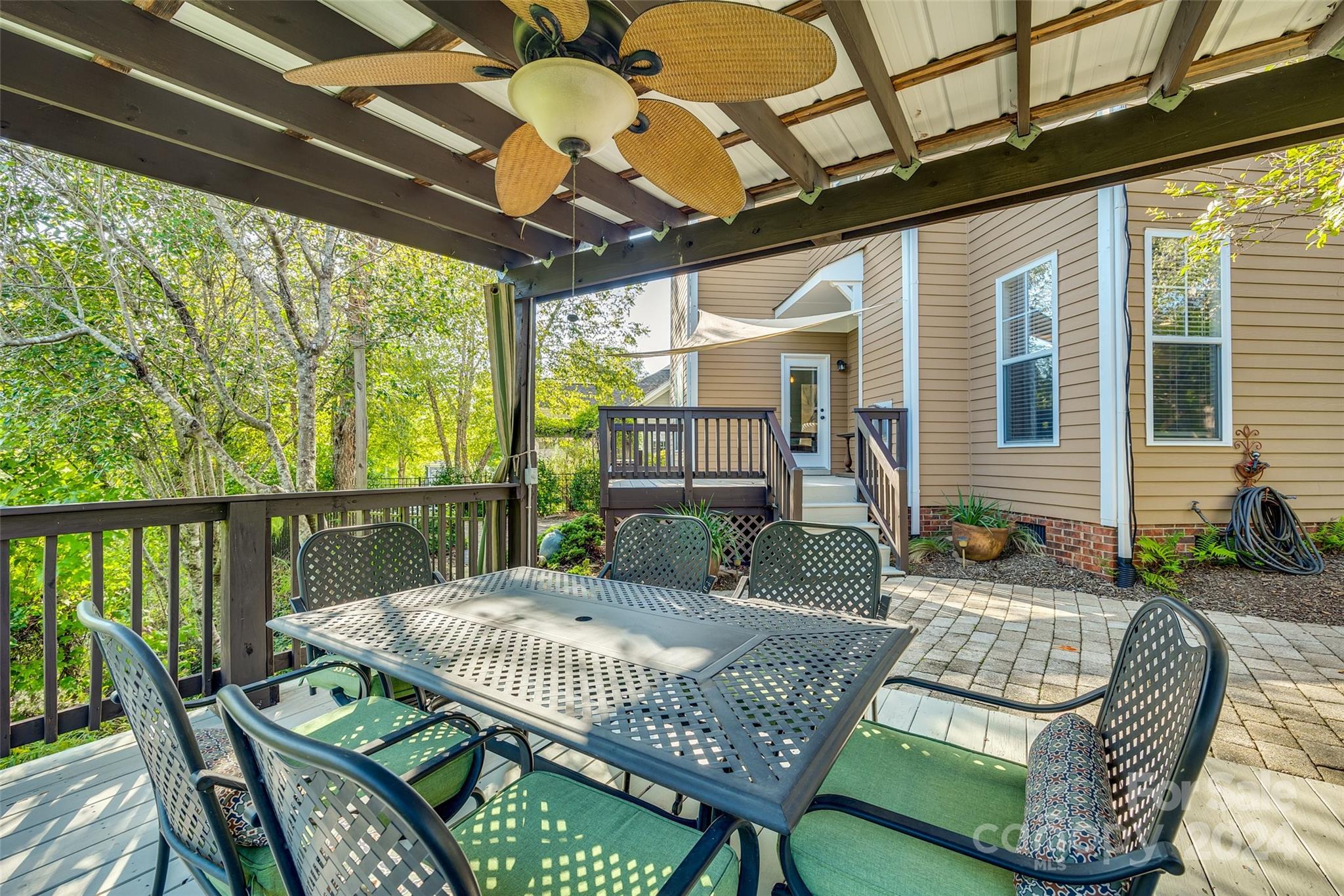 Lake Shore - Residential