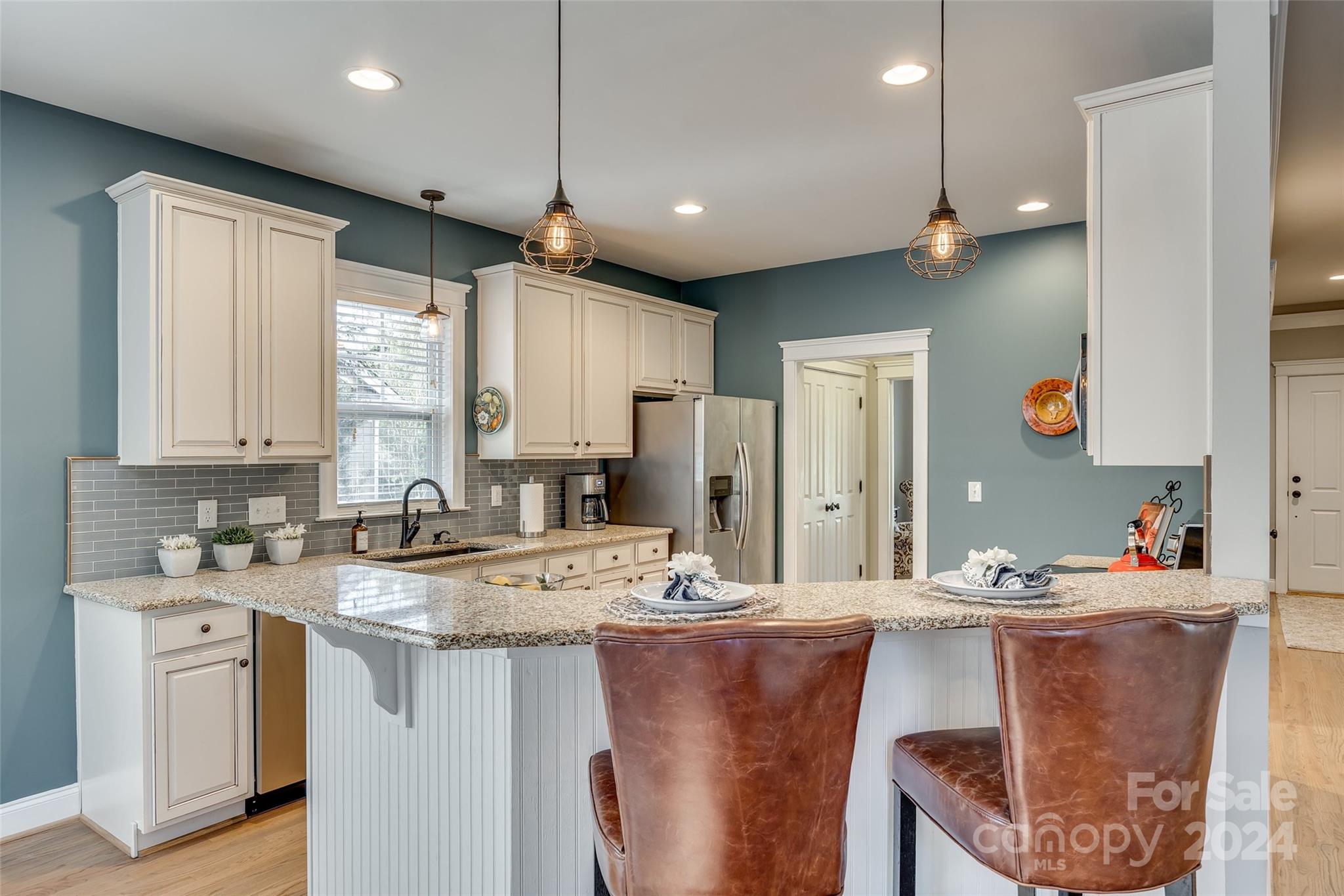 Lake Shore - Residential