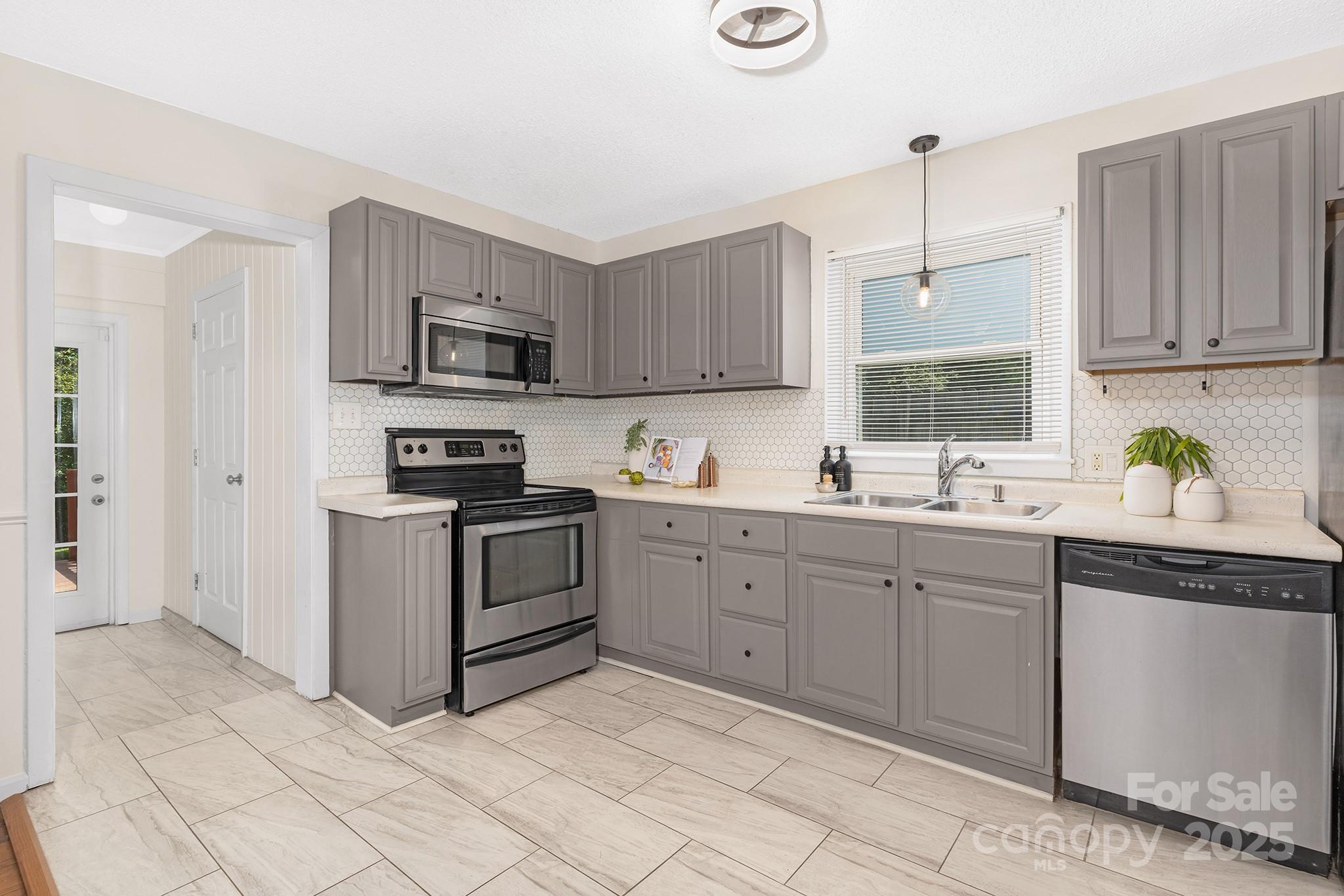 Amity Gardens - Residential