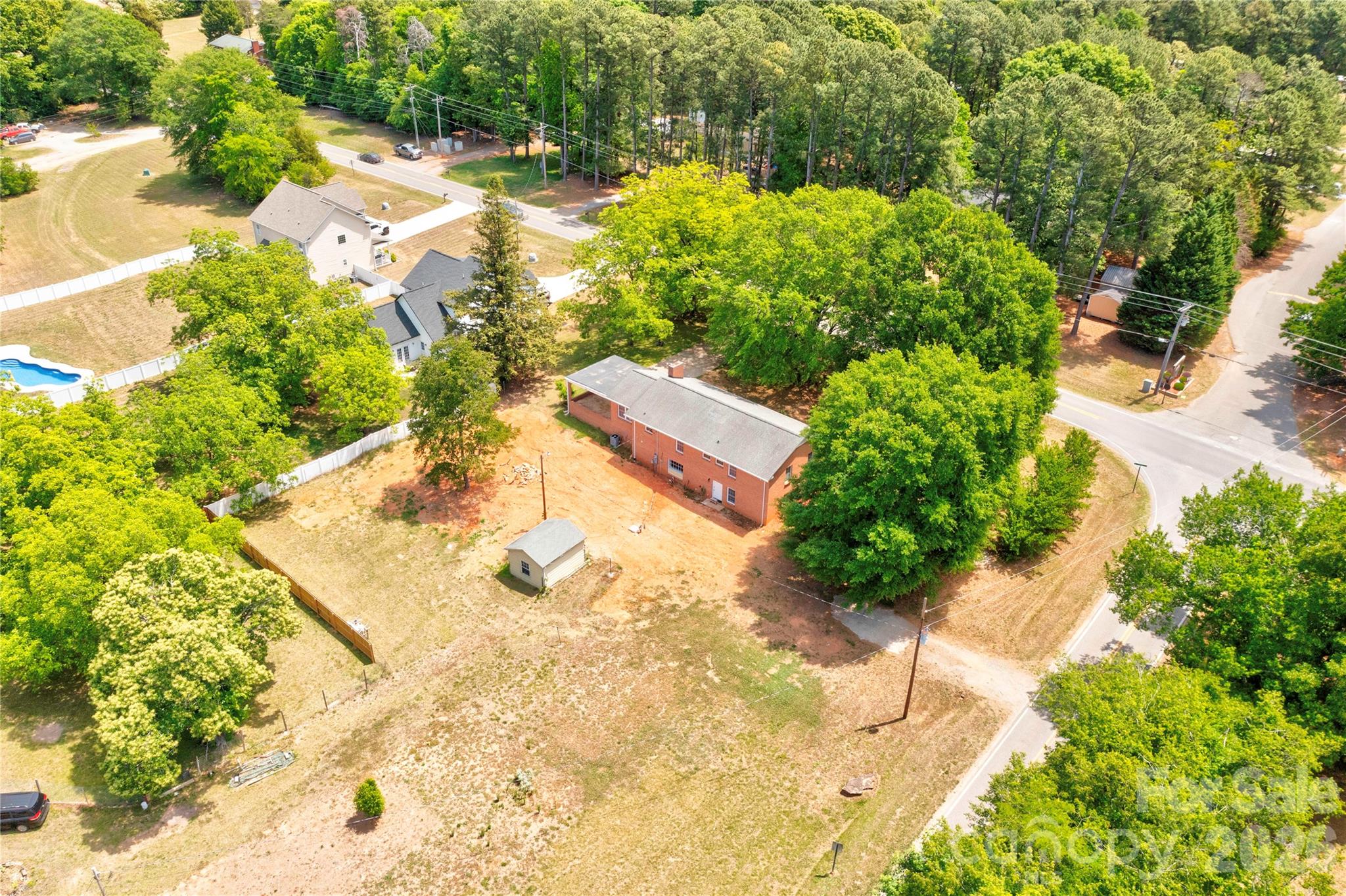 2903 Forbes Road