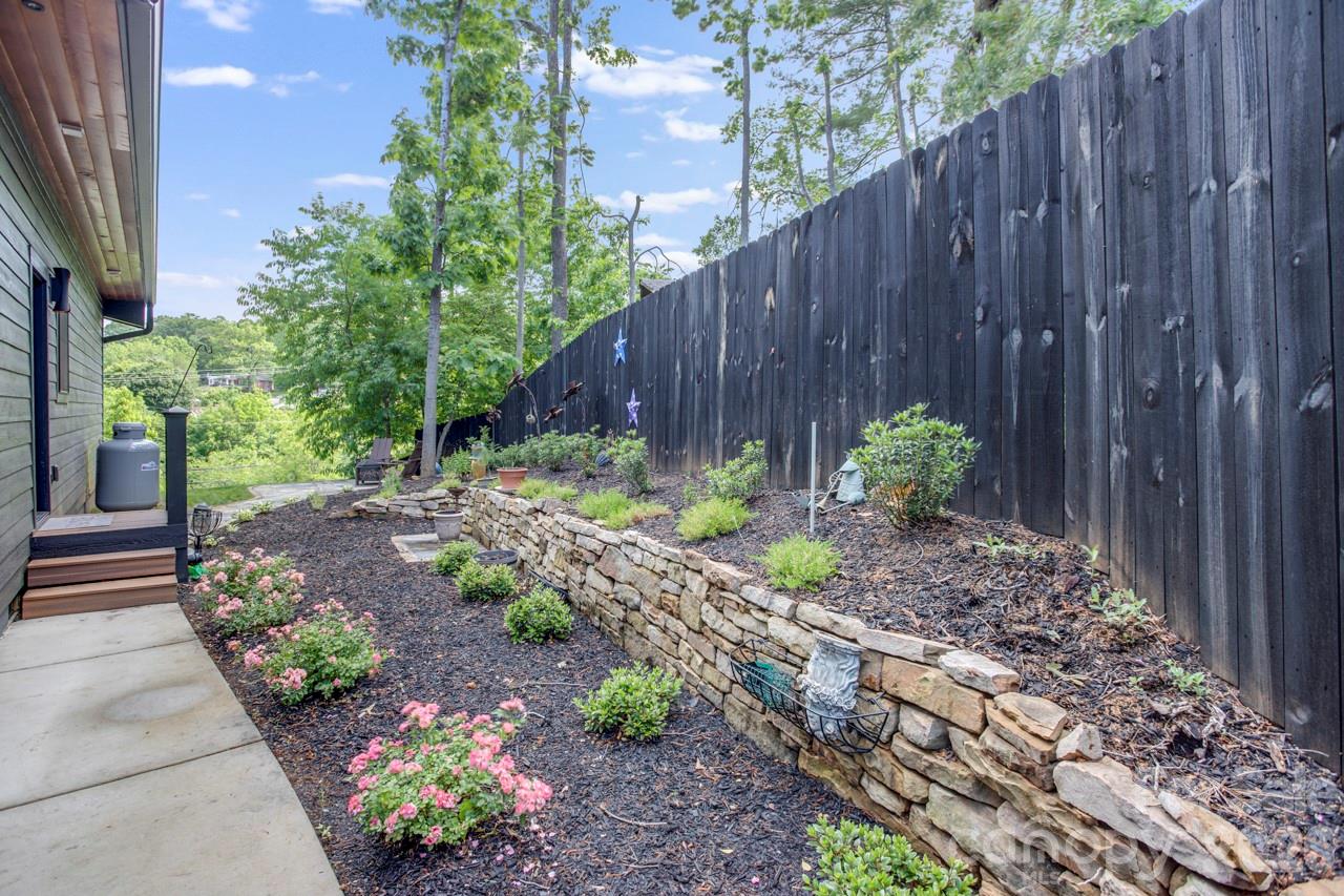 Brookmont - Residential