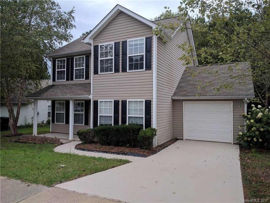 Welcome Home~ Enjoy your evenings on the screened back porch with great privacy! Living room with gas FP, formal dining room, breakfast area, kitchen will all appliances and corian countertops. Large bedroo?ms with room to grow! Neighborhood has community center, pool & sidewalks! Minutes from both Charter Schools, YPA & Riverwalk Academy! Hurry won't last long!