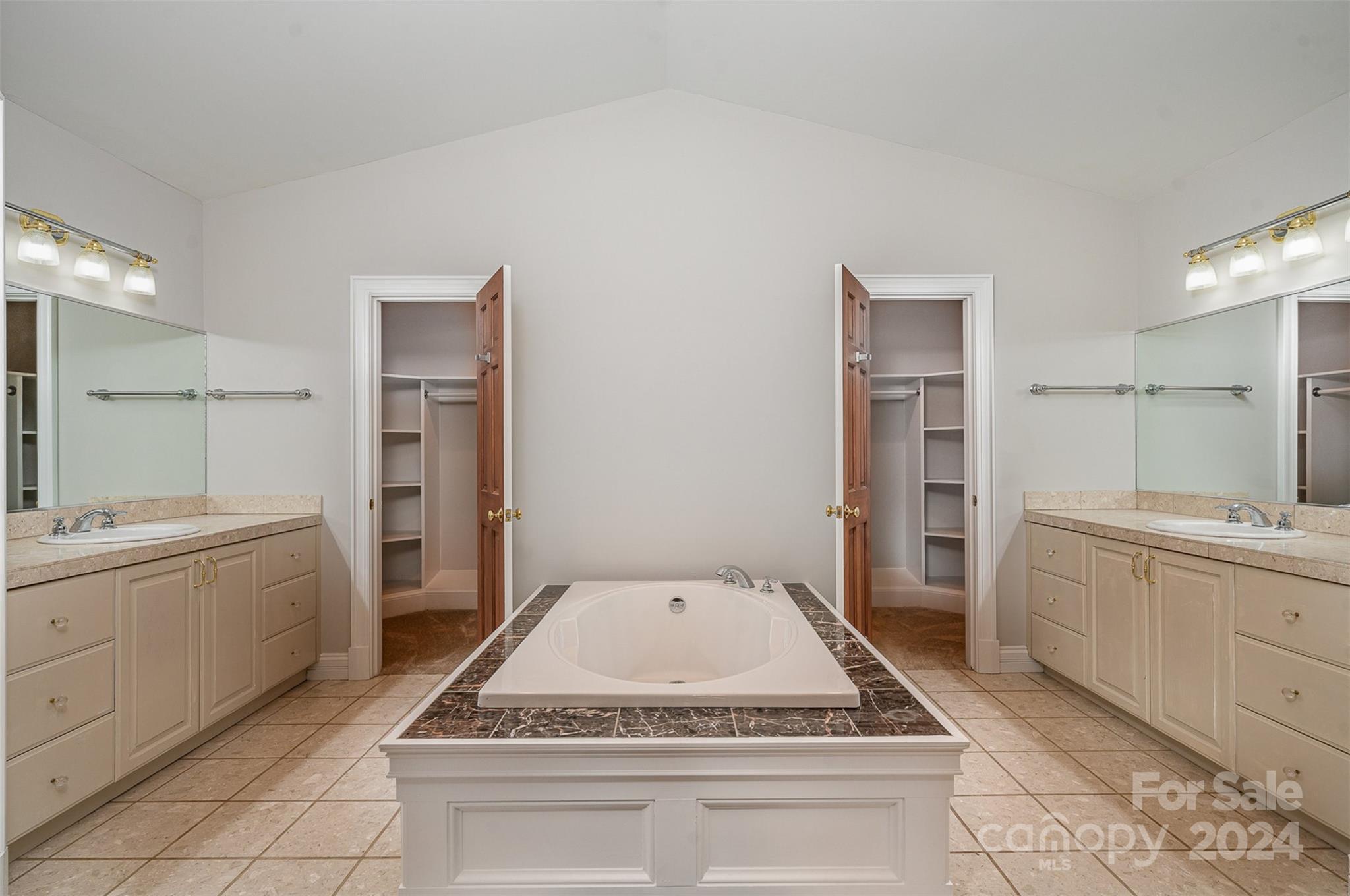 Caroland Acres - Residential