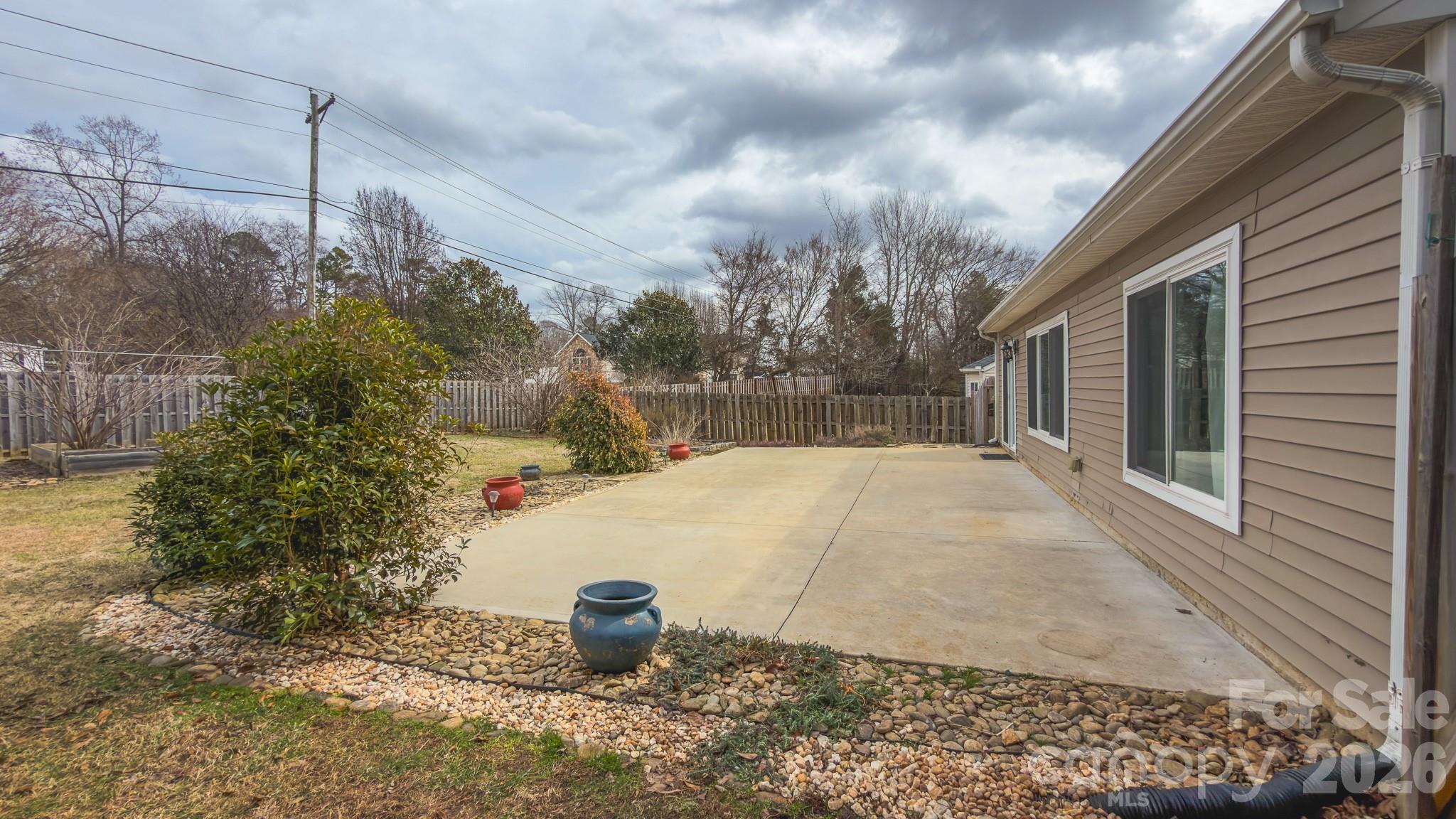 Curtis Pond - Residential