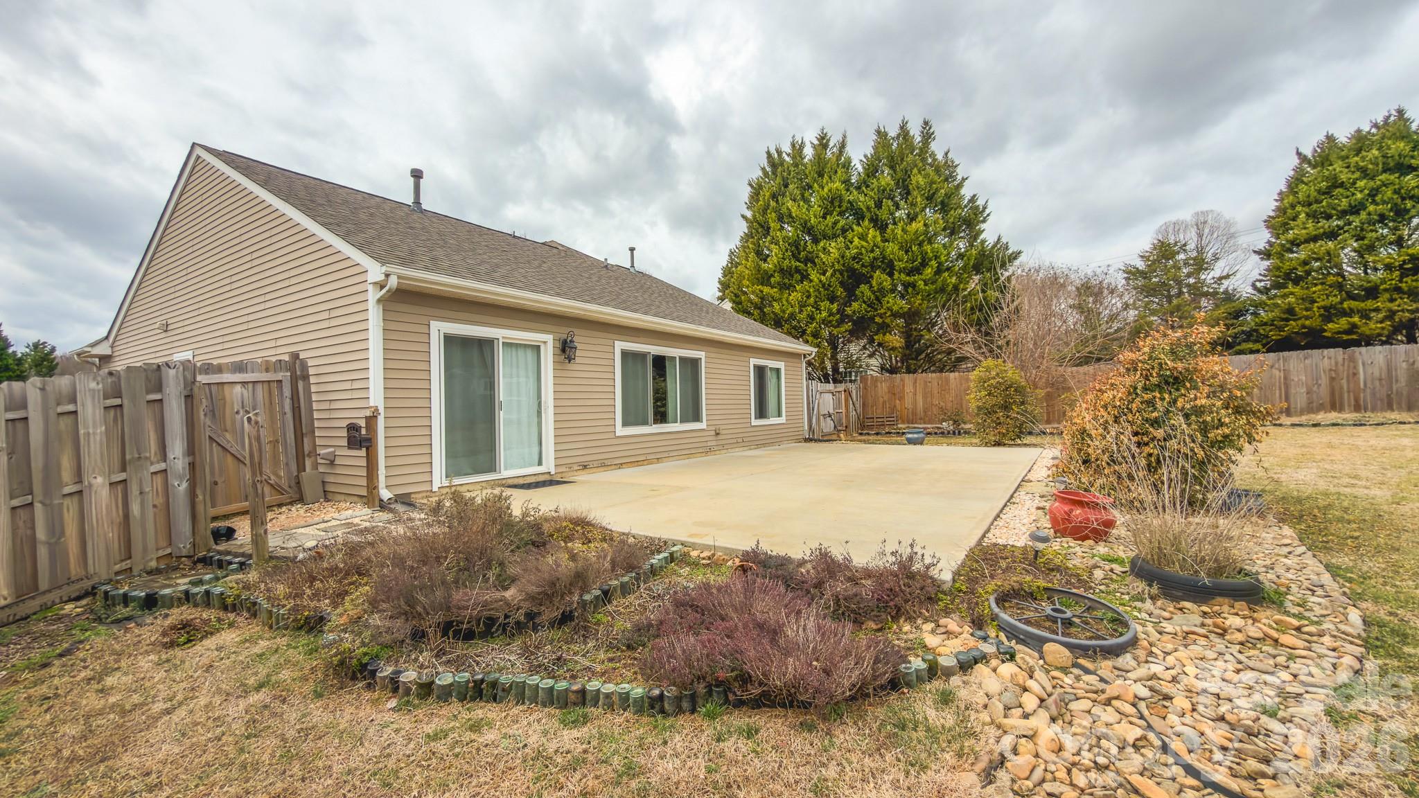 Curtis Pond - Residential