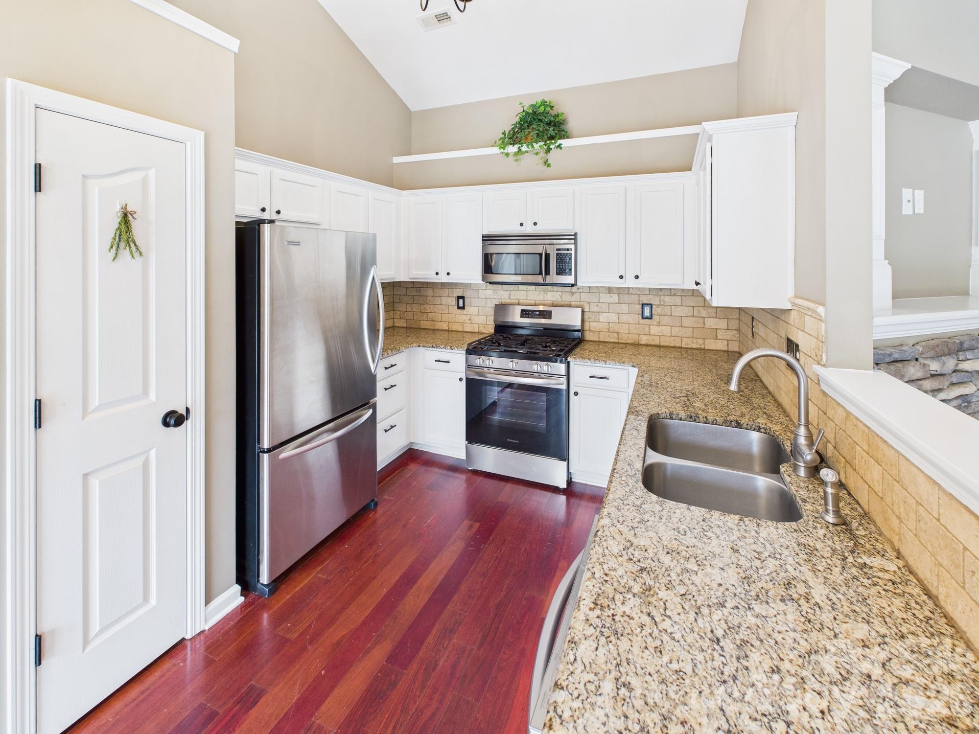 Curtis Pond - Residential