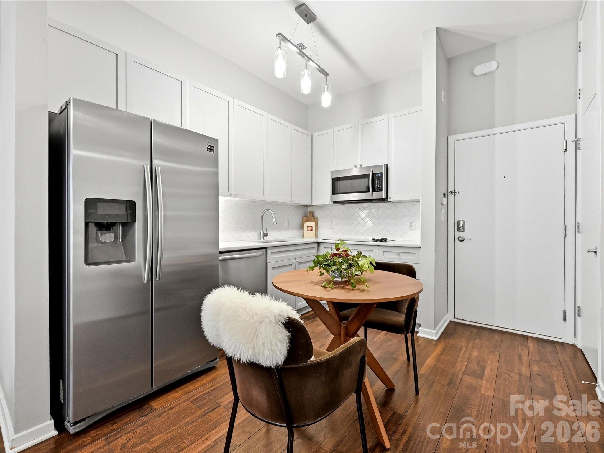 2125 Southend Drive 243