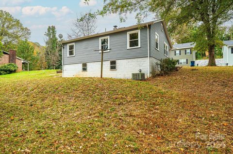 A home in Hickory