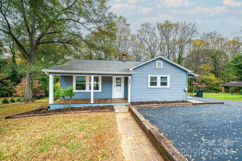 A home in Hickory