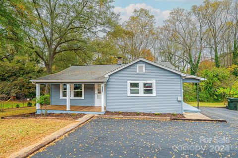 A home in Hickory