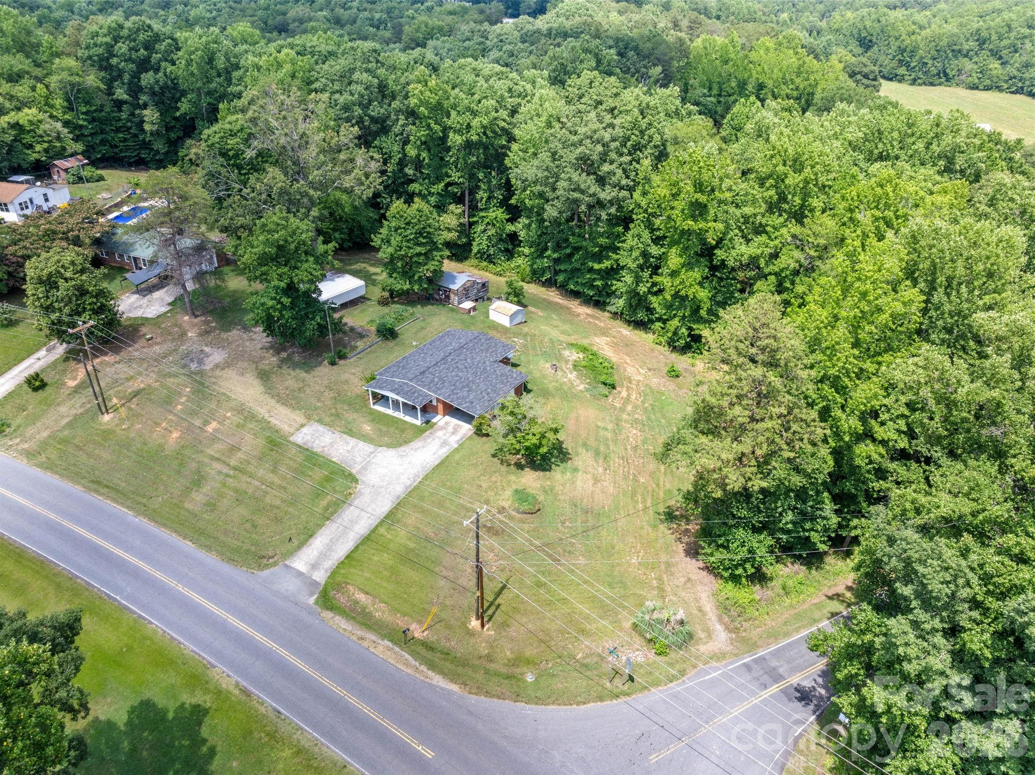Photo 1 of 24 — 3139 Gastonia Highway, Lincolnton, NC 28092