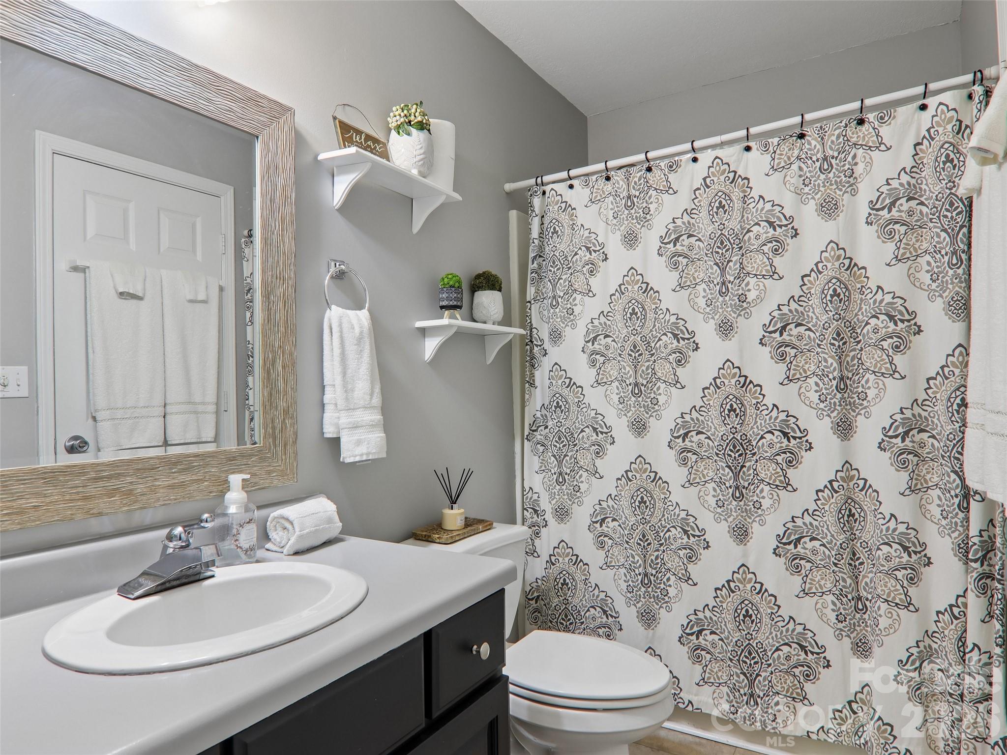 Pisgah Forest Farms - Residential