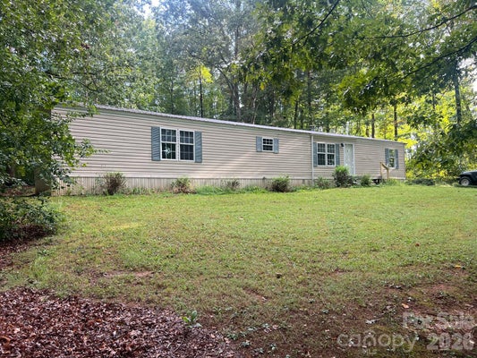 5543 WHITE OAKS DR, MORGANTON, NC 28655 - Image fb54da4dd774c7ea1992a59e037f42db/1203226888