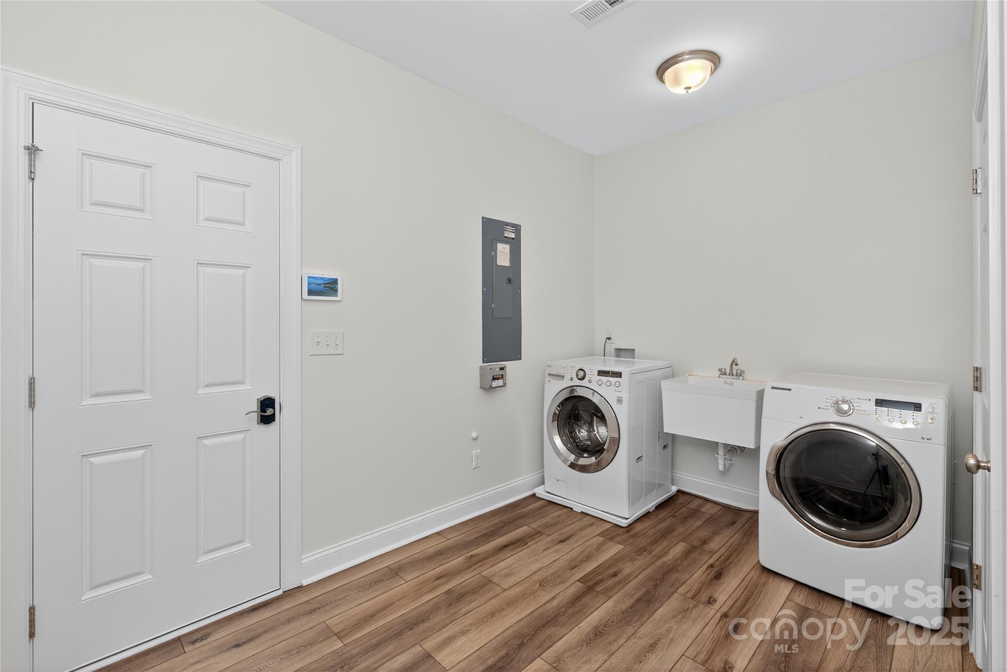 Riverchase Estates - Residential