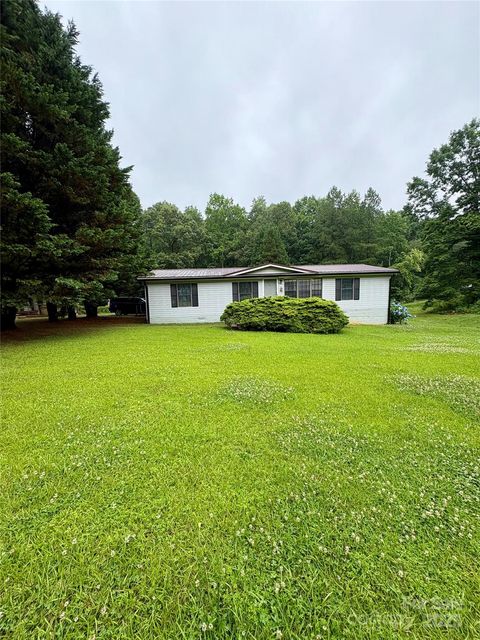 5022 Wrenn Drive Denver NC 28037