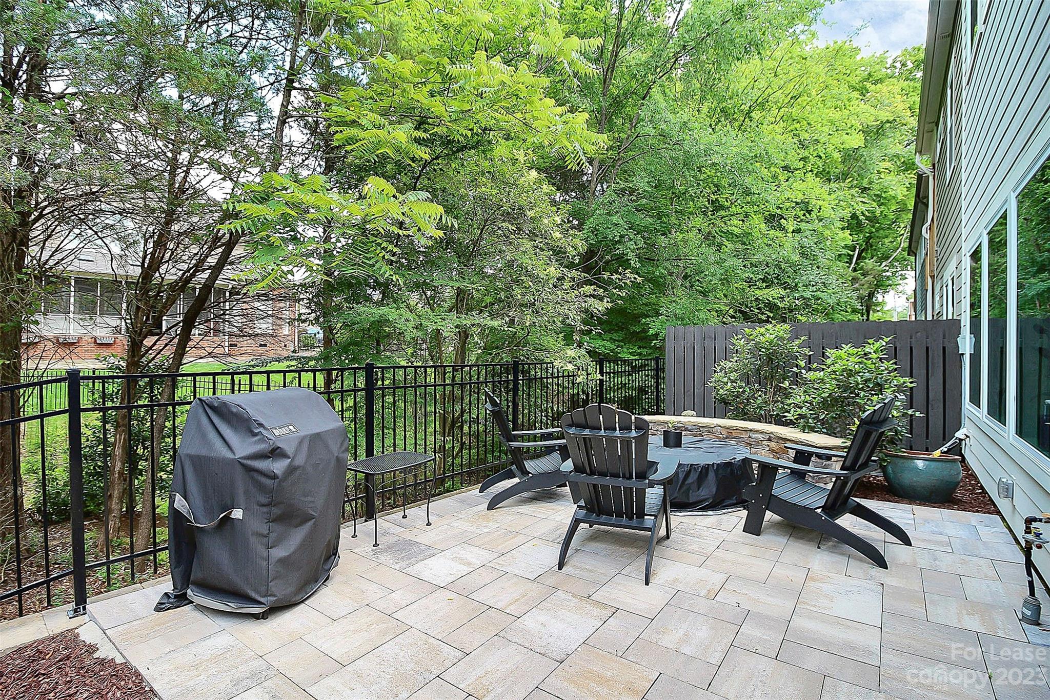 Lesleewood - Residential Lease