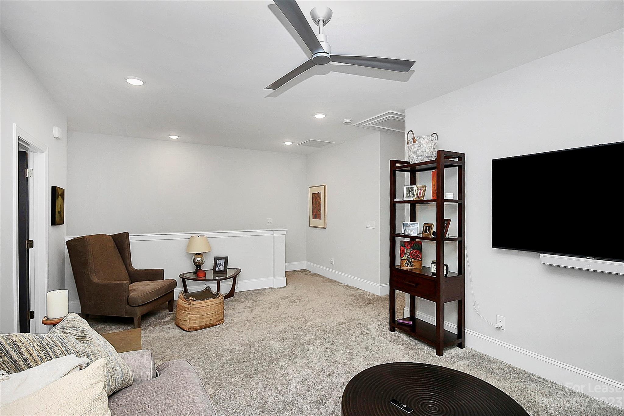 Lesleewood - Residential Lease