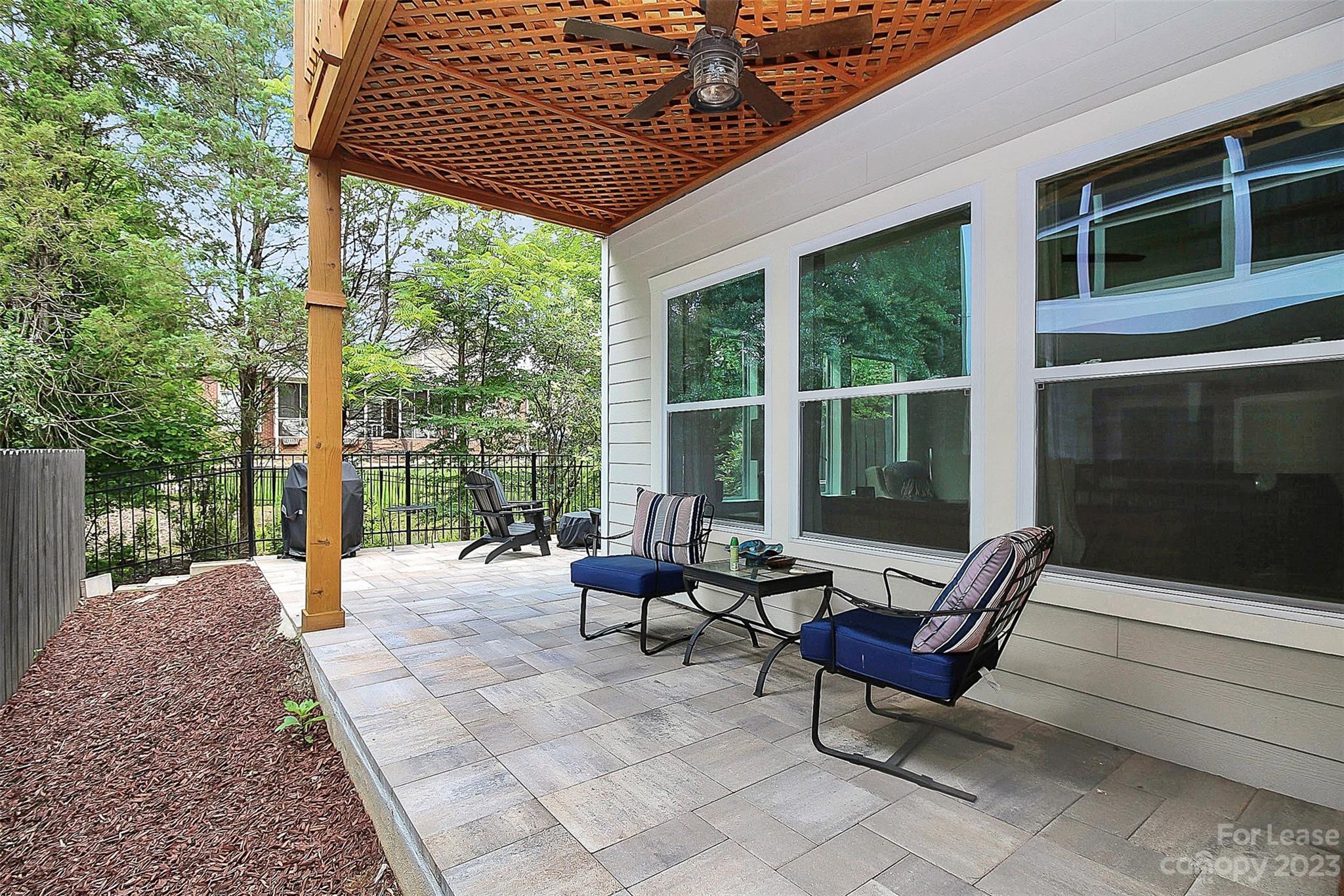 Lesleewood - Residential Lease