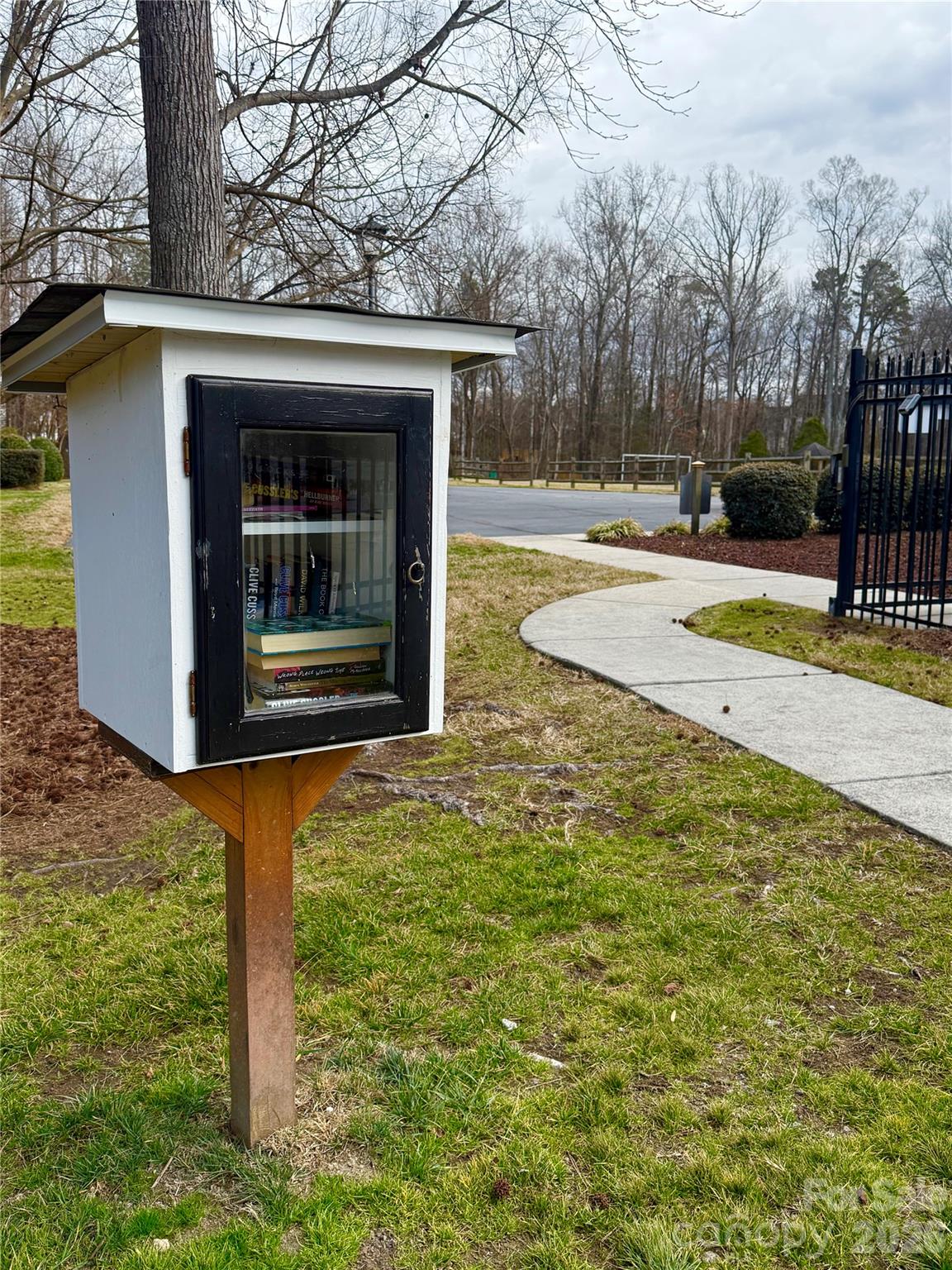 Chestnut Oaks - Residential