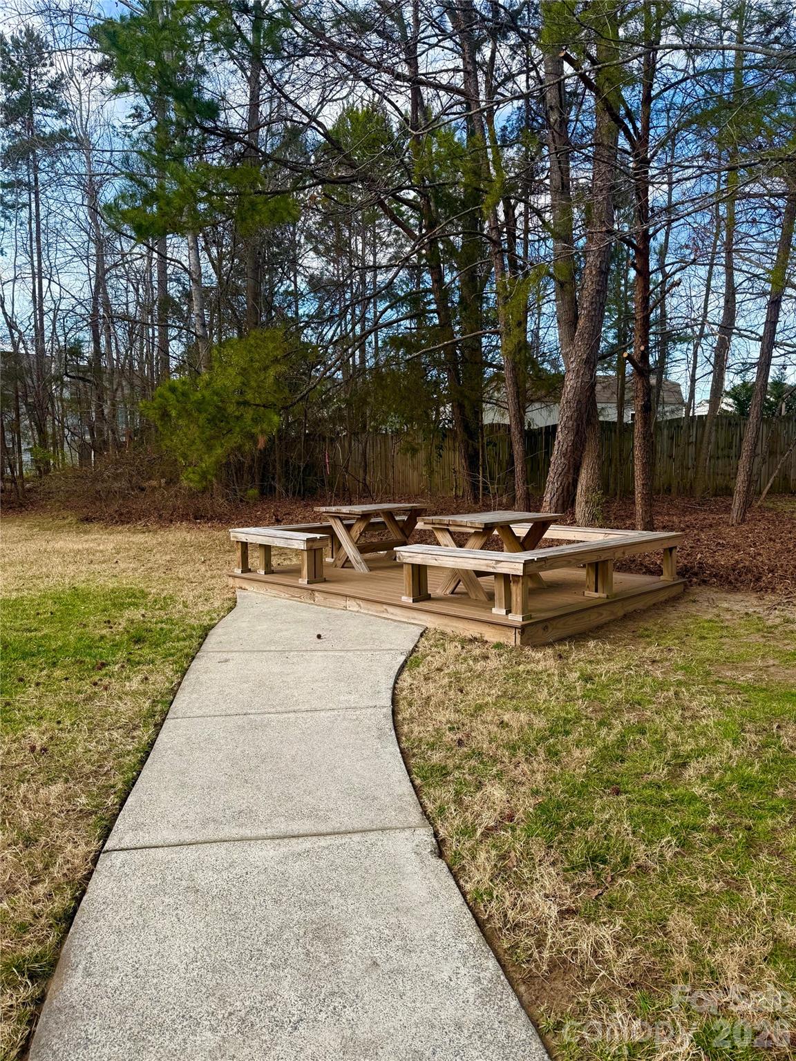 Chestnut Oaks - Residential