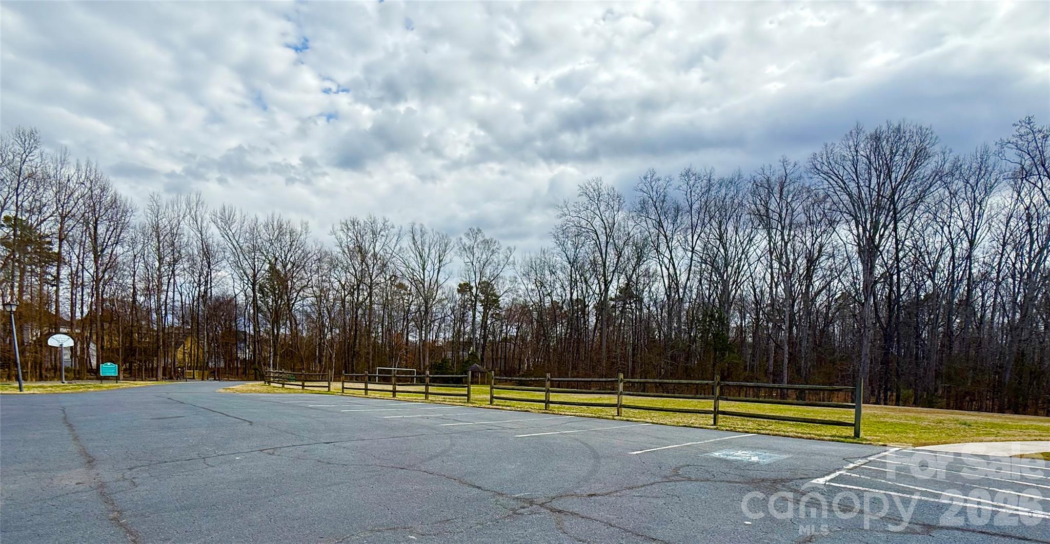 Chestnut Oaks - Residential