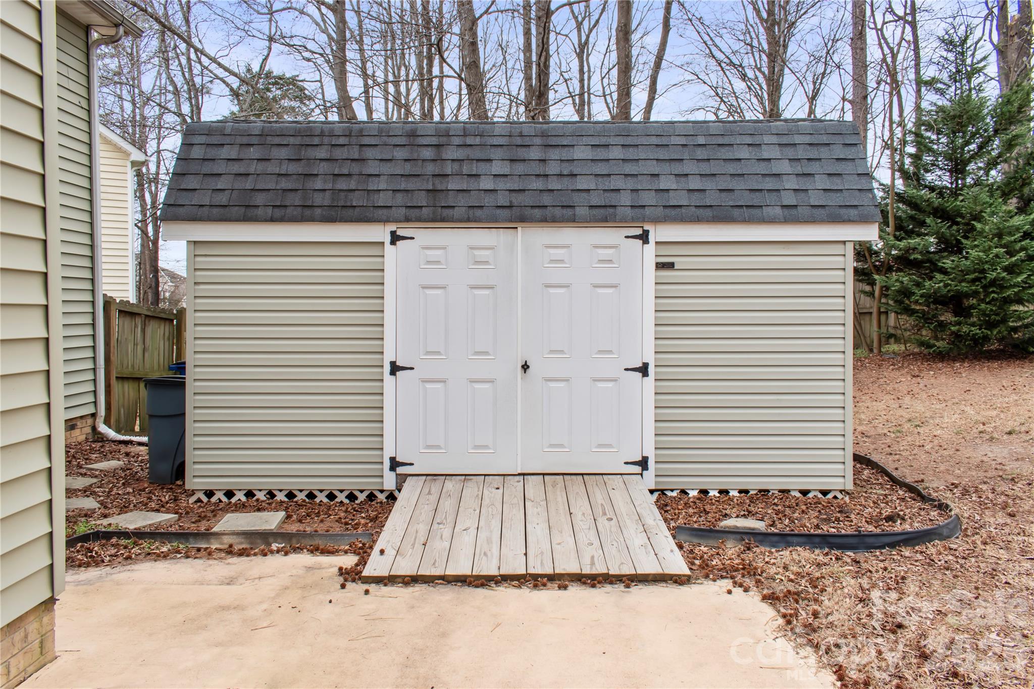 Chestnut Oaks - Residential